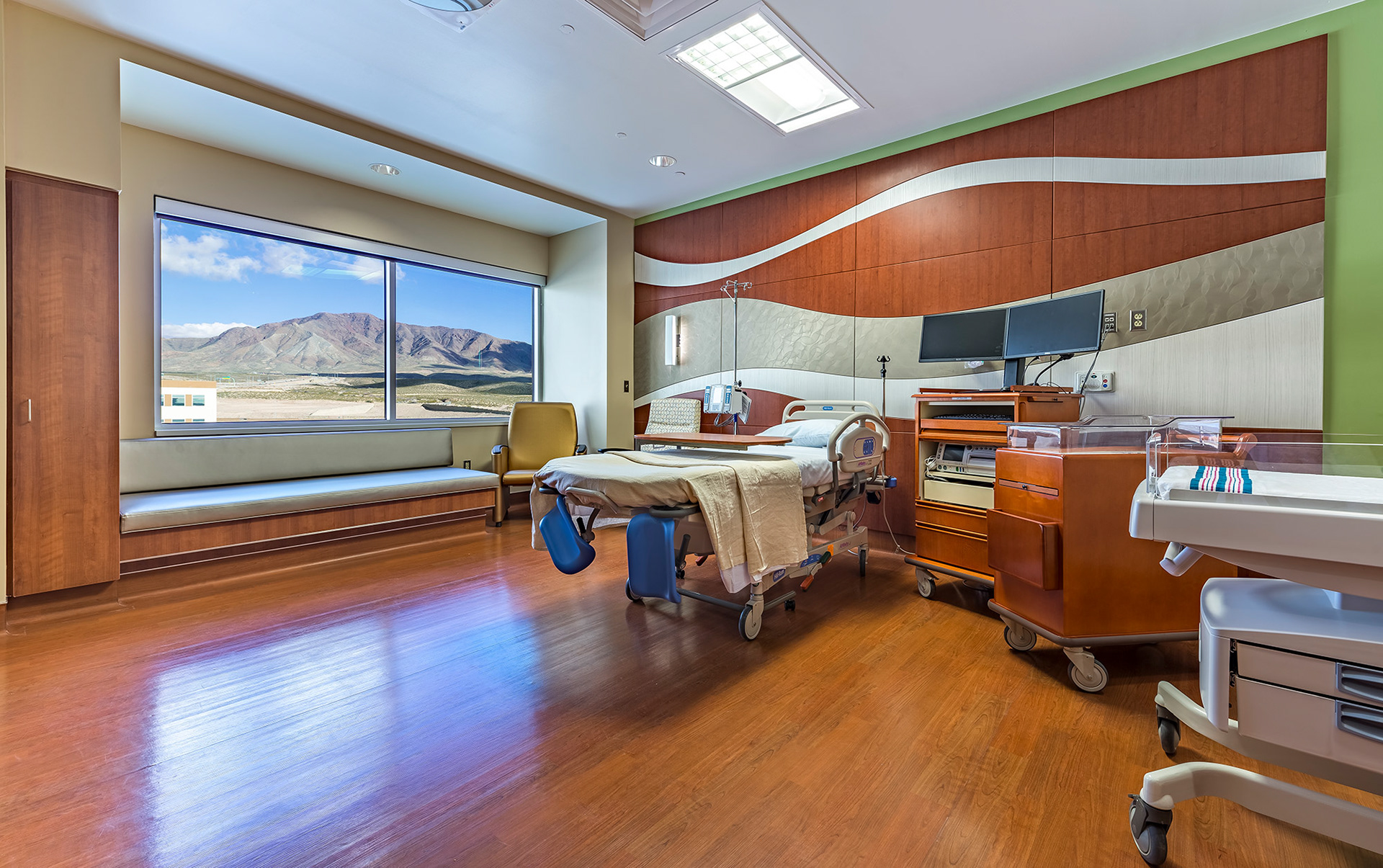 Hospitals of Providence Transmountain Birthing Room | Photo © Scott Weaver