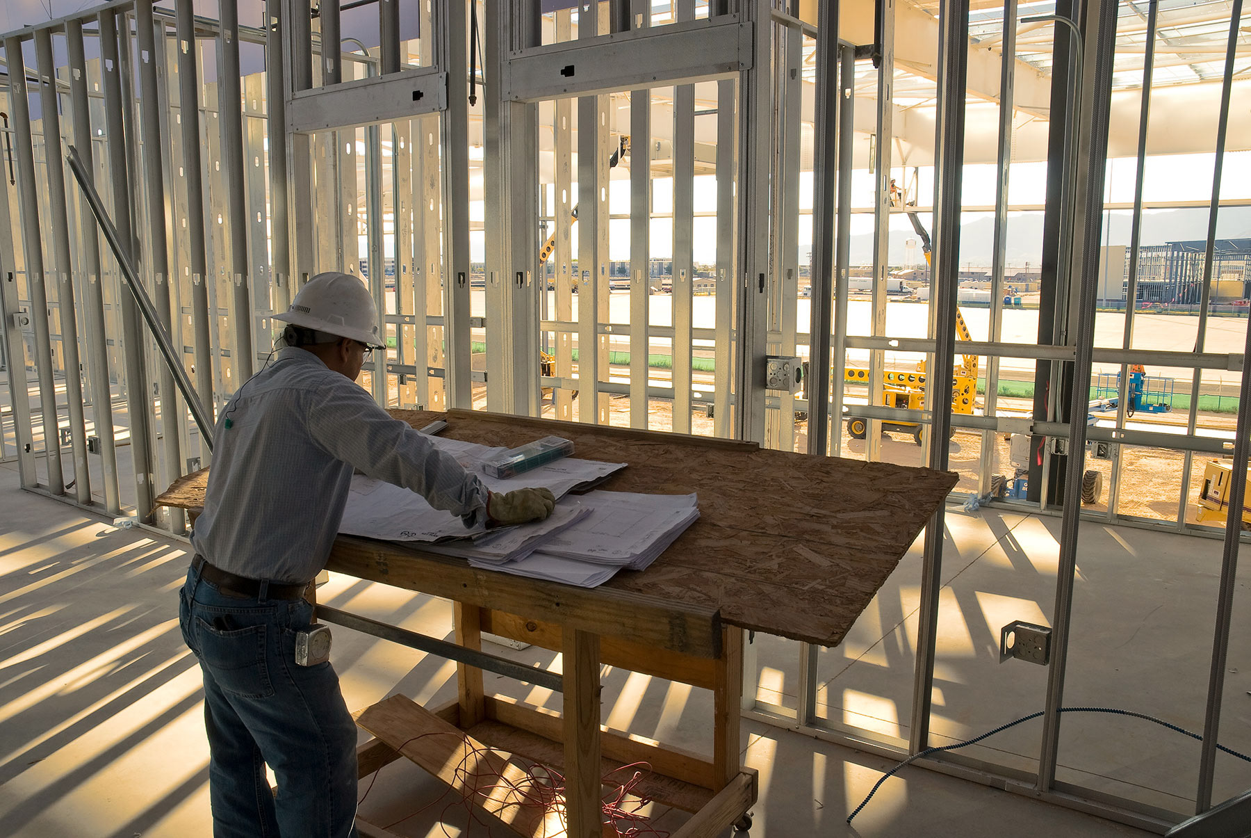 Hensel Phelps Ft Bliss CAB Hangars Construction