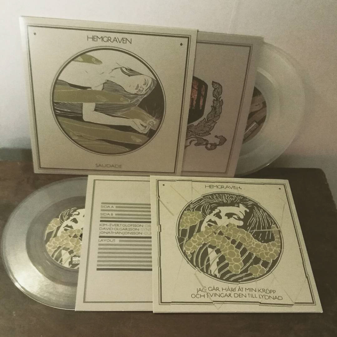 Form/layout: Hemgraven - "Saudade", singel, 2015.