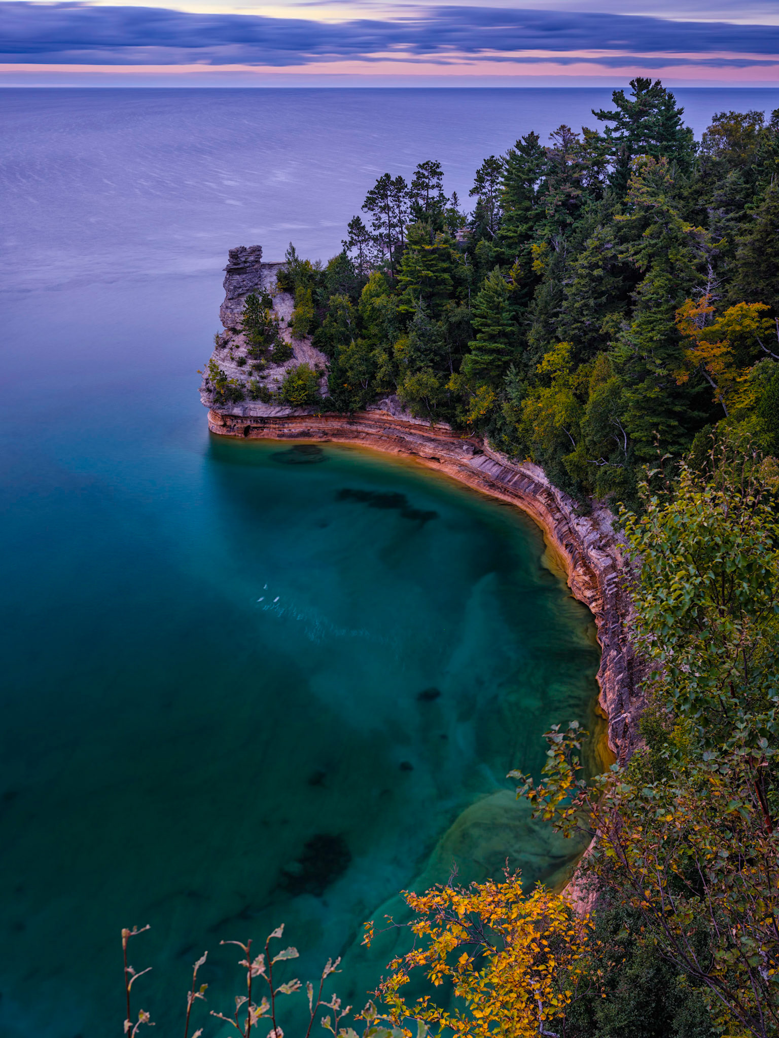 Was lucky to be able to make a one minute shot without anybody else stepping on the platform.