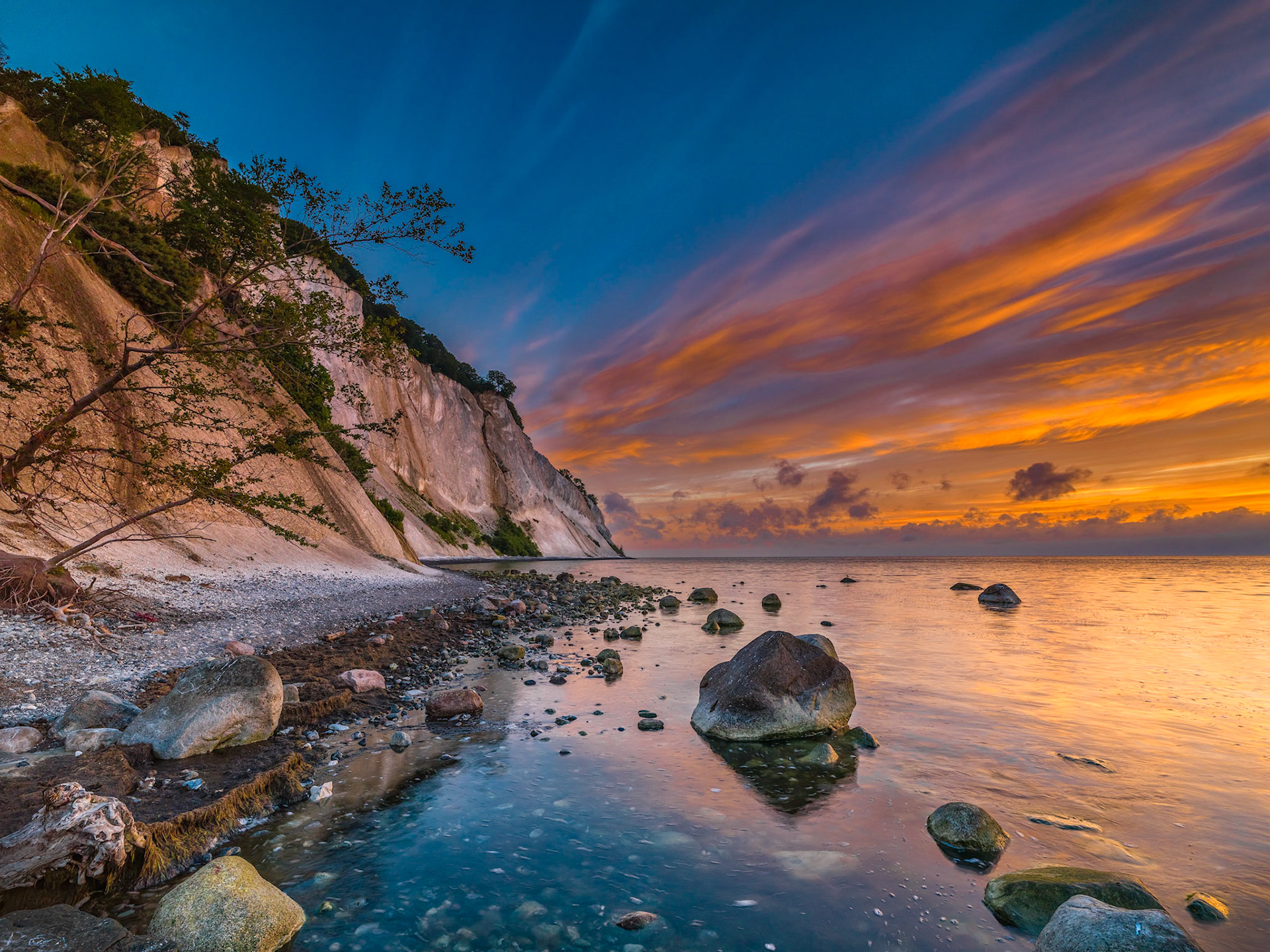 Early morning sunrize at Møns Klint, Denmark