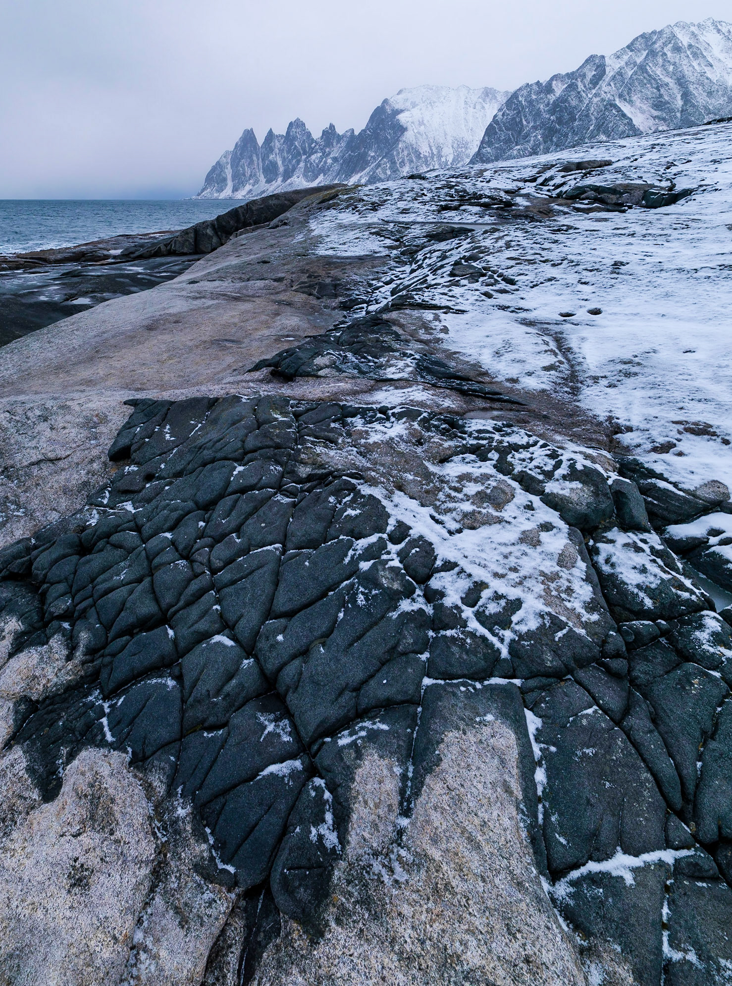 Tungeneset, Senja with the very characteristic Okshornan-peaks to the north