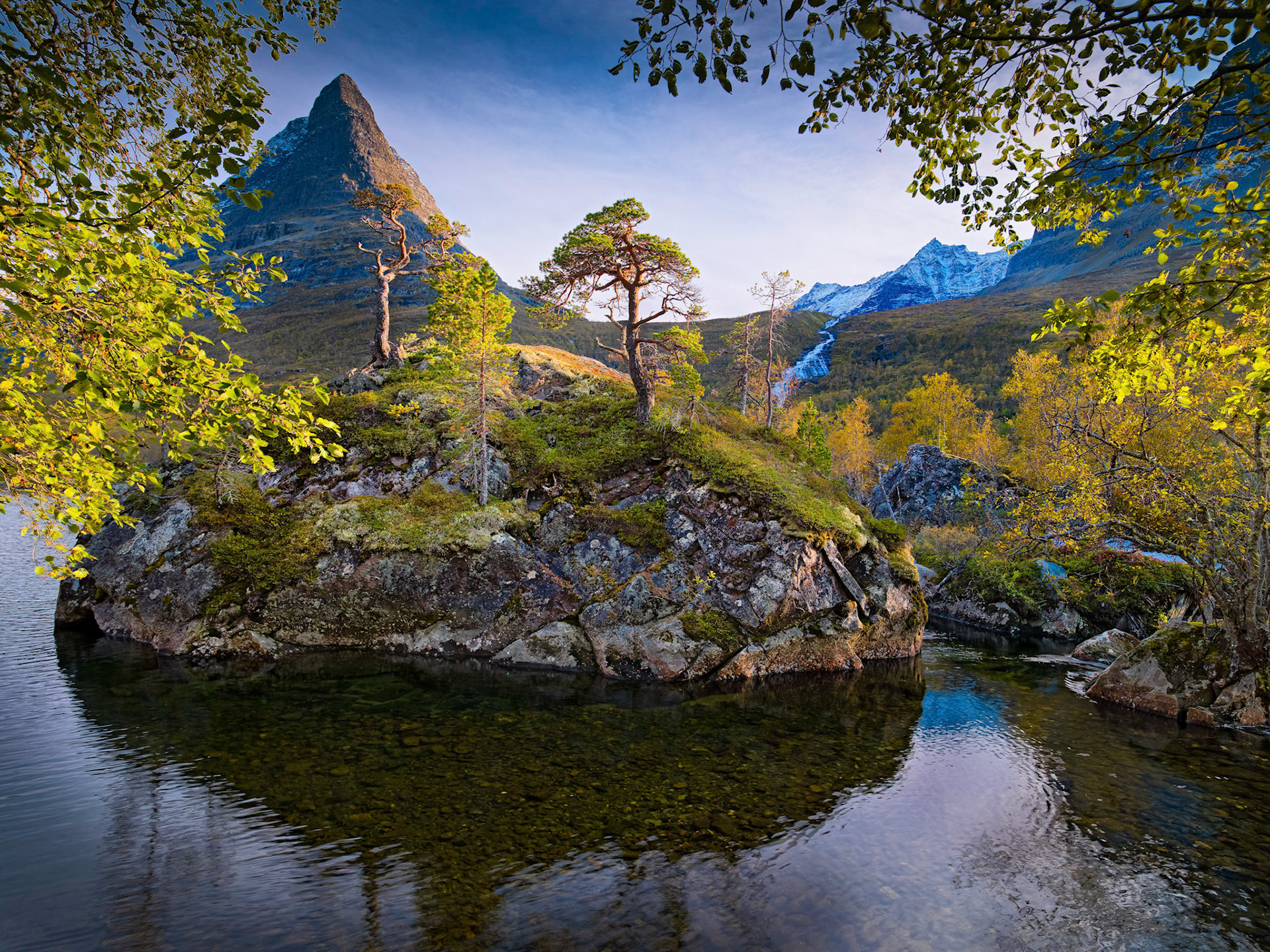 Innerdalsvatnet with Innerdalstårnet, Trolla and Skarefjel in the background