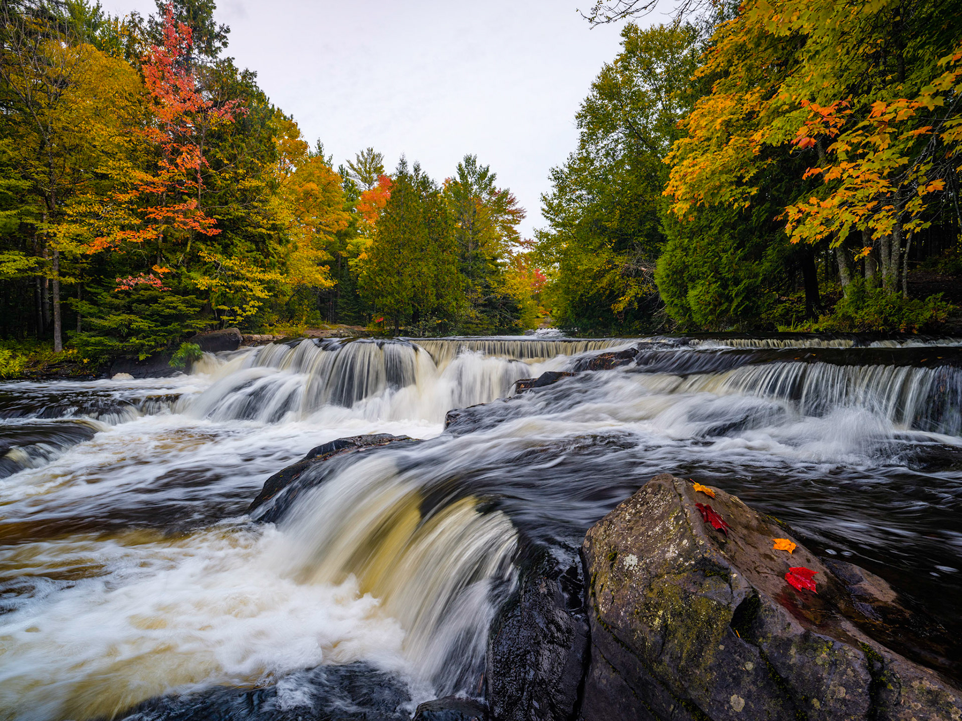 Finally the rain stopped and I was allowed a few minutes to set up and shoot. Such an awesome place.