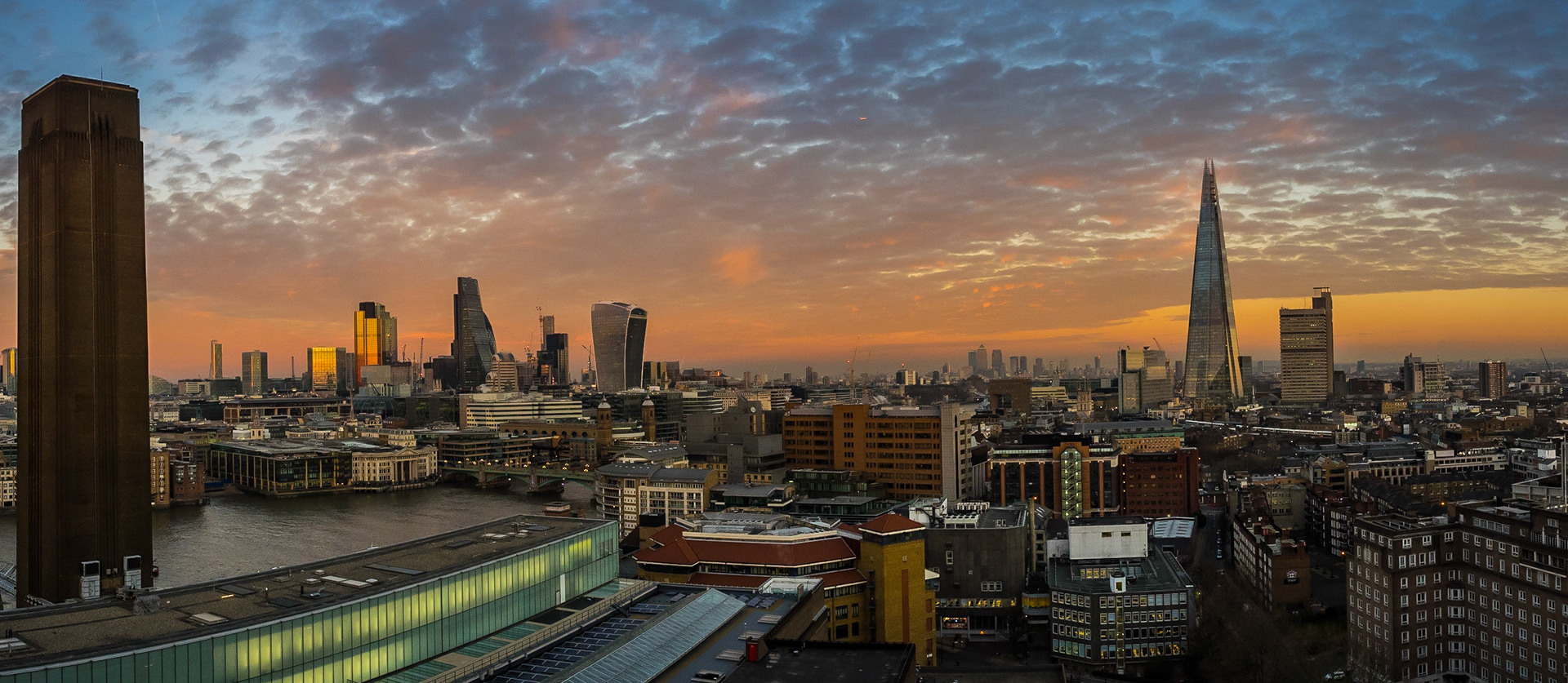 London skyline from the roof top of Tate Modern in London
