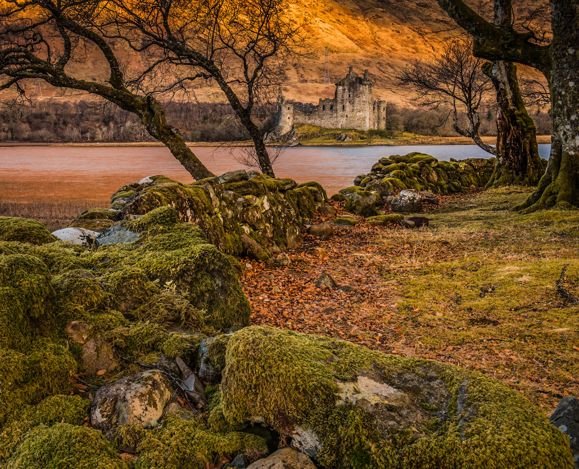 Sunrise at Kilchurn Castle