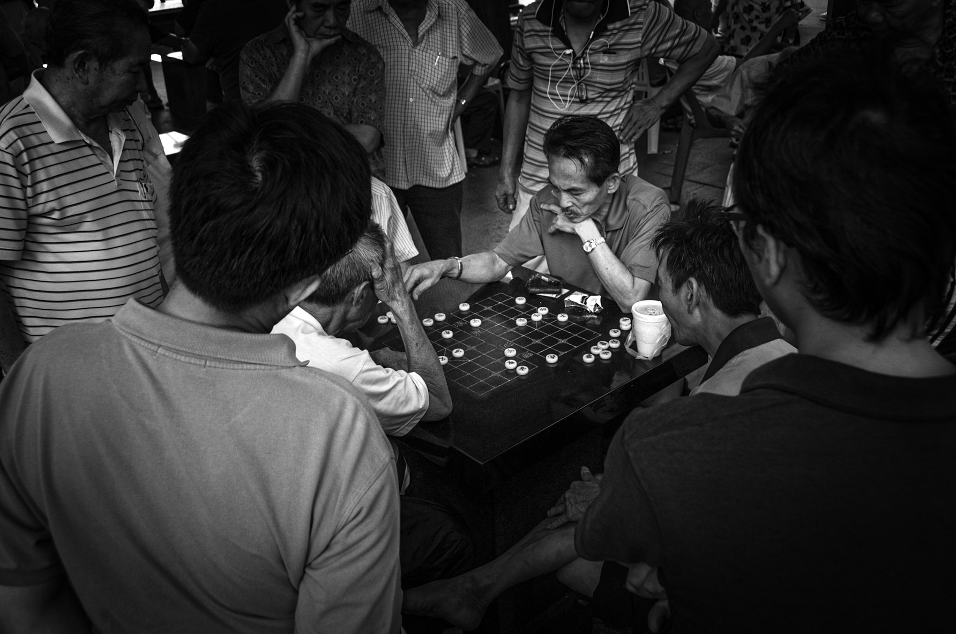 Street players in Singapore playing Xiangqi or Chinese Chess
