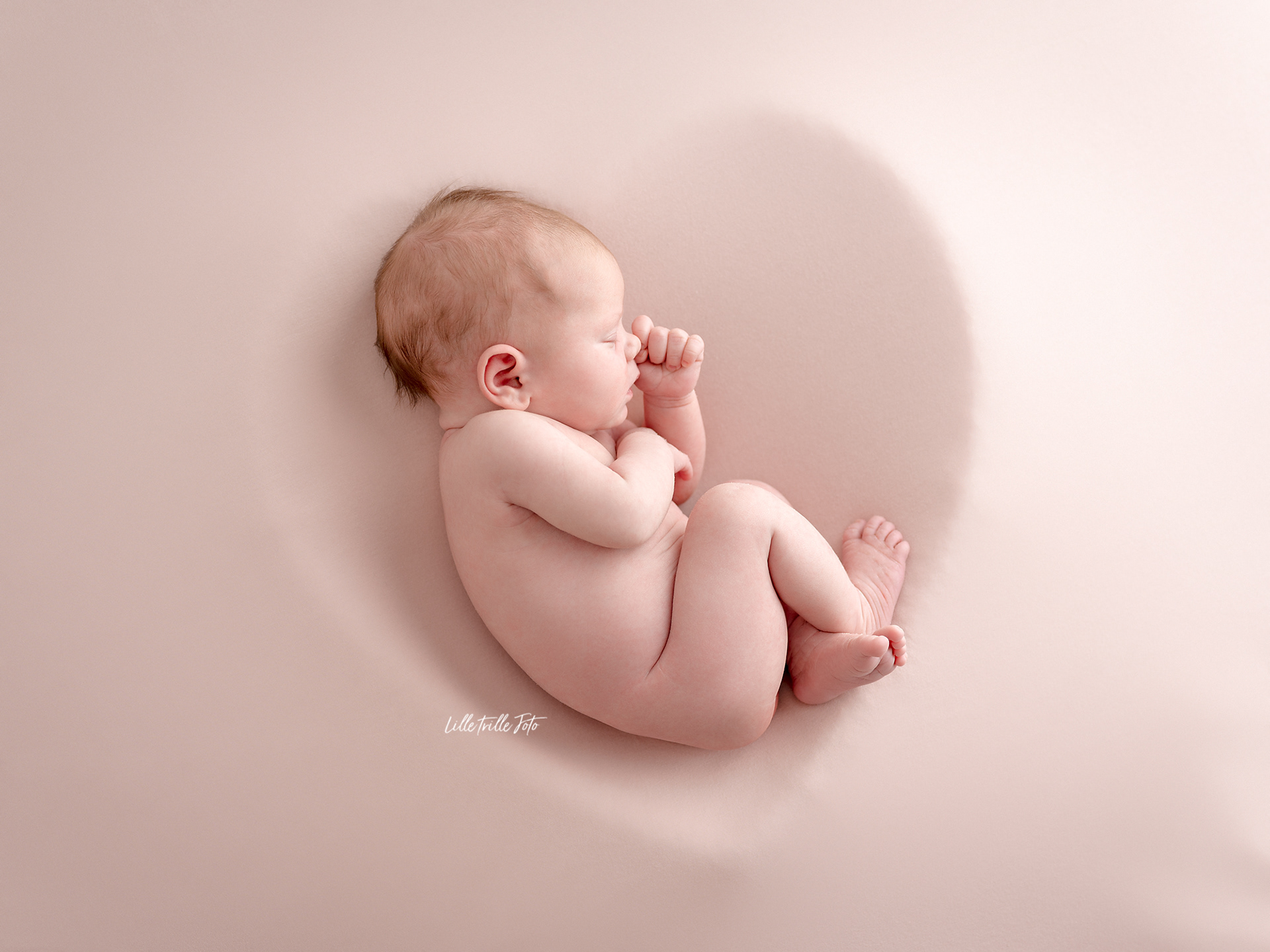 Fotograf Tromsø_gravid_baby_nyfødt