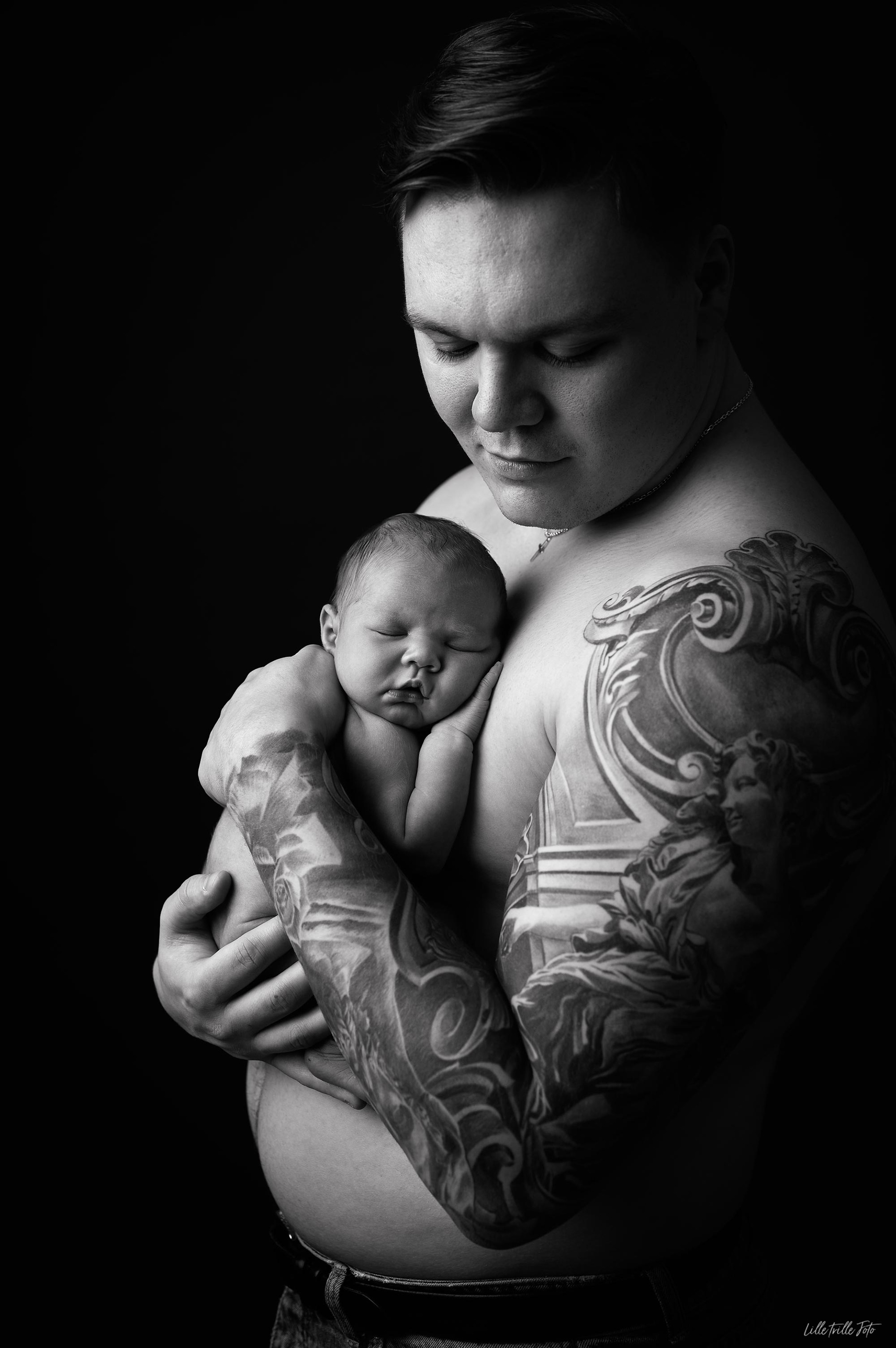 Pappas lille jente, nyfødtfoto hos babyfotograf Lille Trille Foto Tromsø