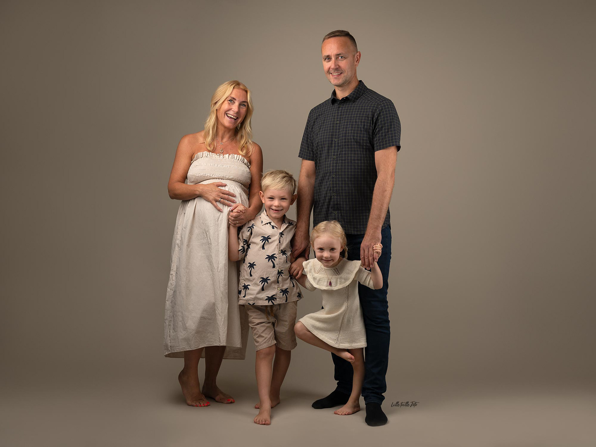 Fotograf Tromsø_gravid_baby_nyfødt