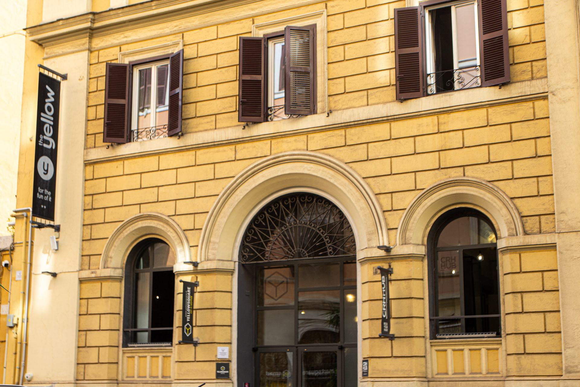 YellowSquare Hostel