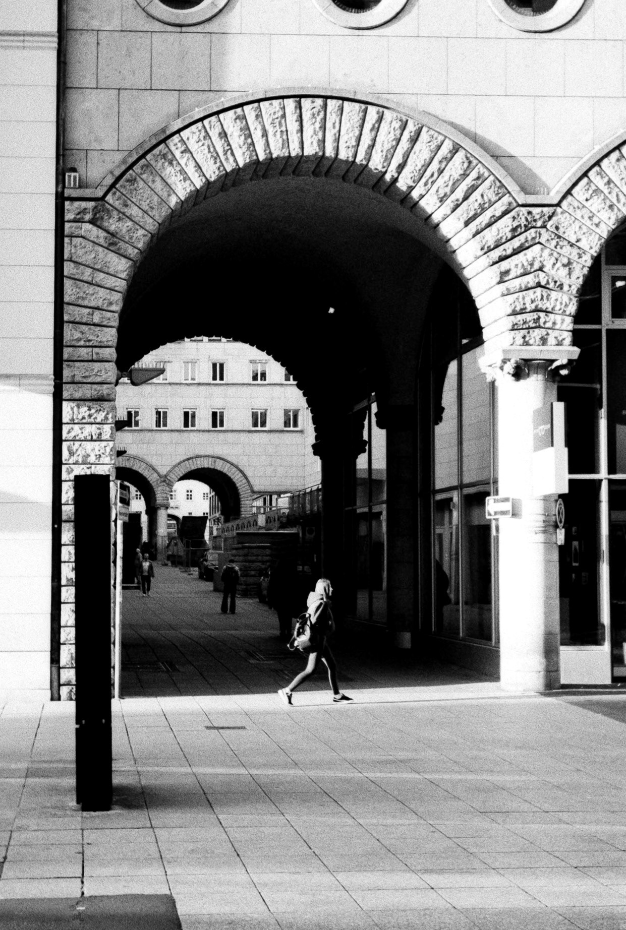 Pentax  Pentax 17 | Rollei Superpan 200 200 @ 100Home developed in XT-3 1:1 | 14/20 | CPE-2Negative Lab Pro v3.1.1 | Color Model: B+W | Pre-Sat: 3 | Tone Profile: Linear + Gamma | WB: None | LUT: Frontier