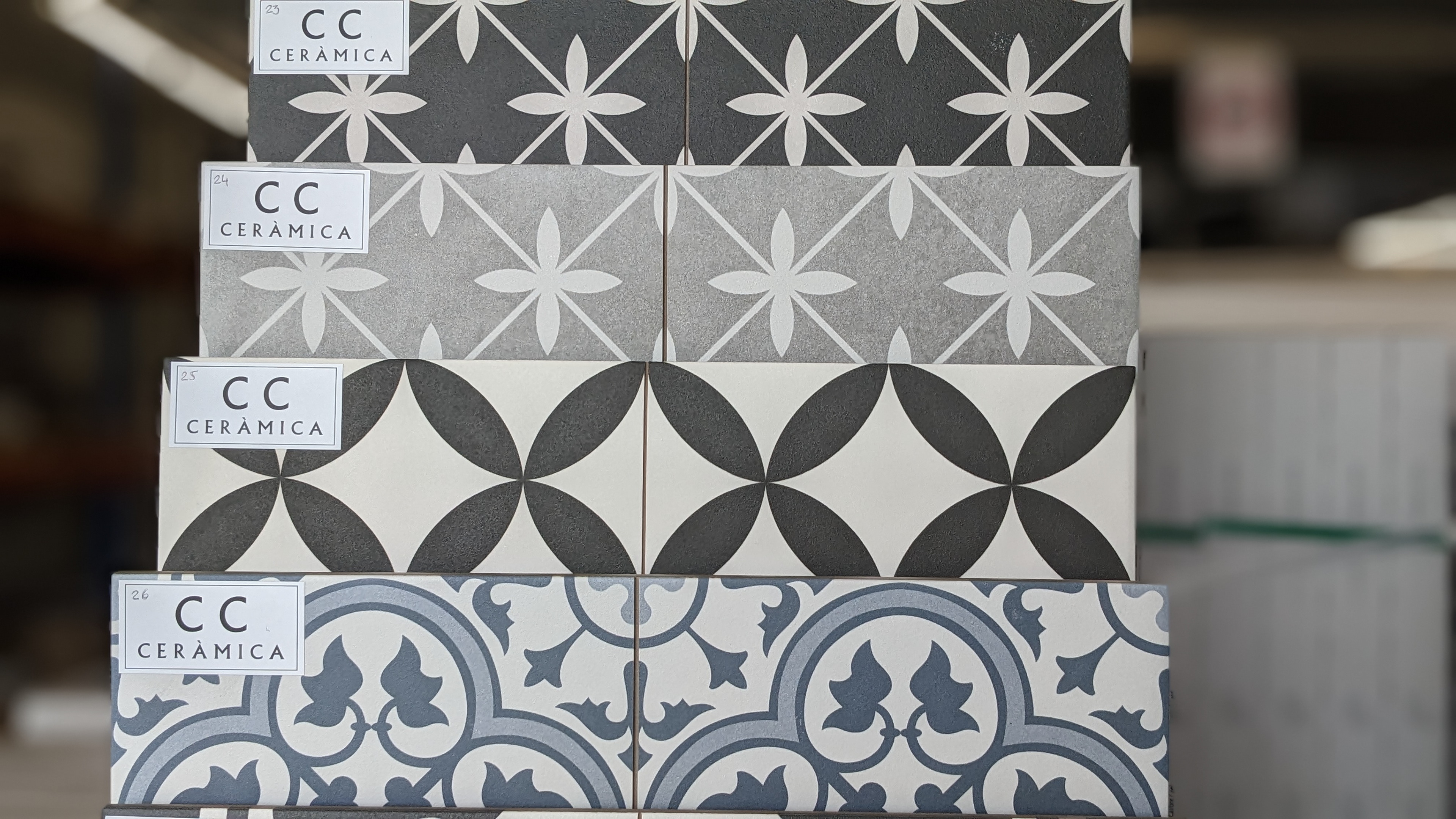 Retrouvez nos jolies gammes. Carreaux 45x45cm. Prix négociés en usine.