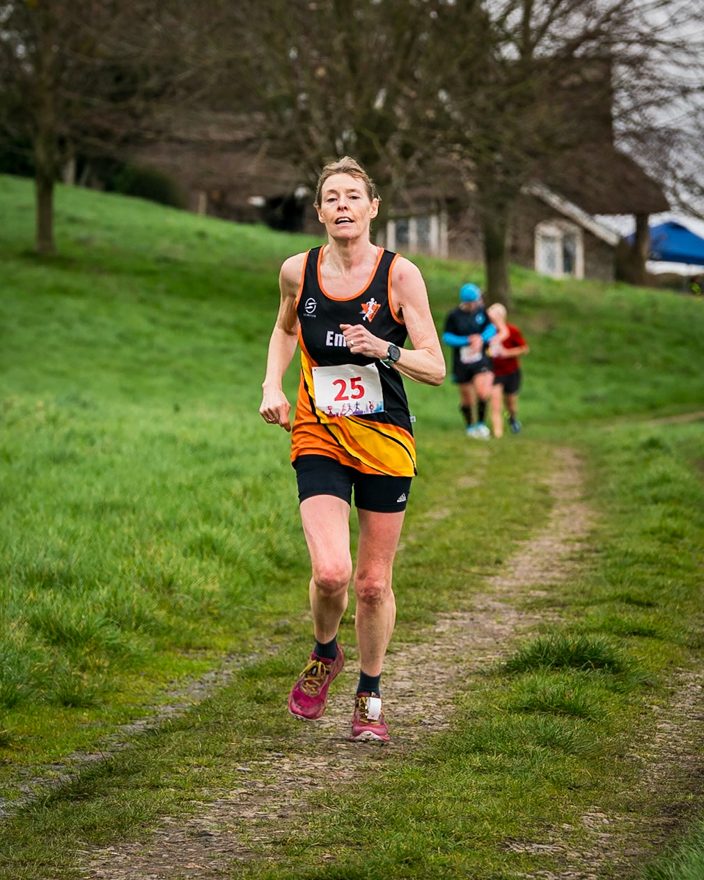 Bib 25