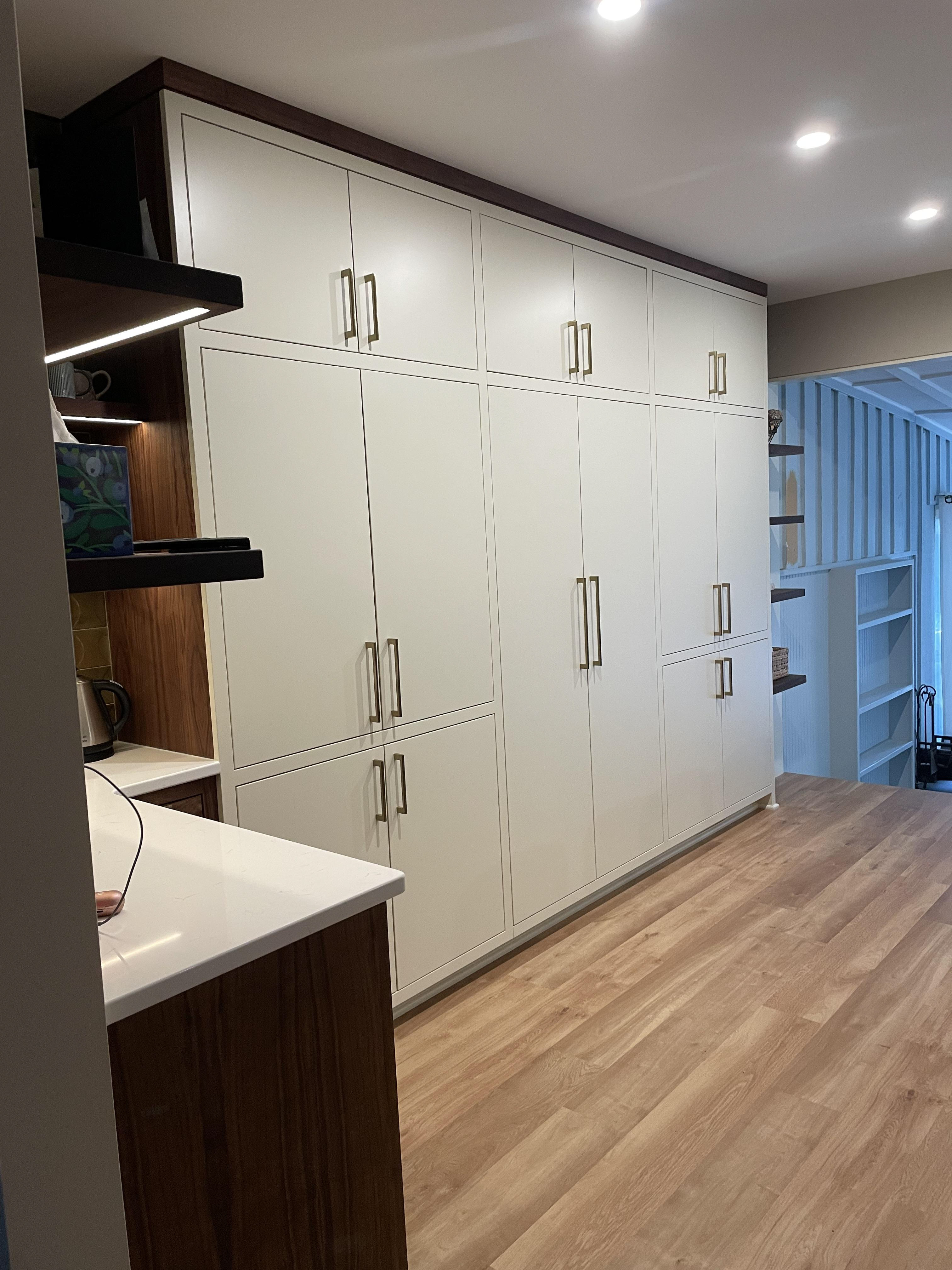 Walnut Kitchen with Accent Wall (4 of 7)