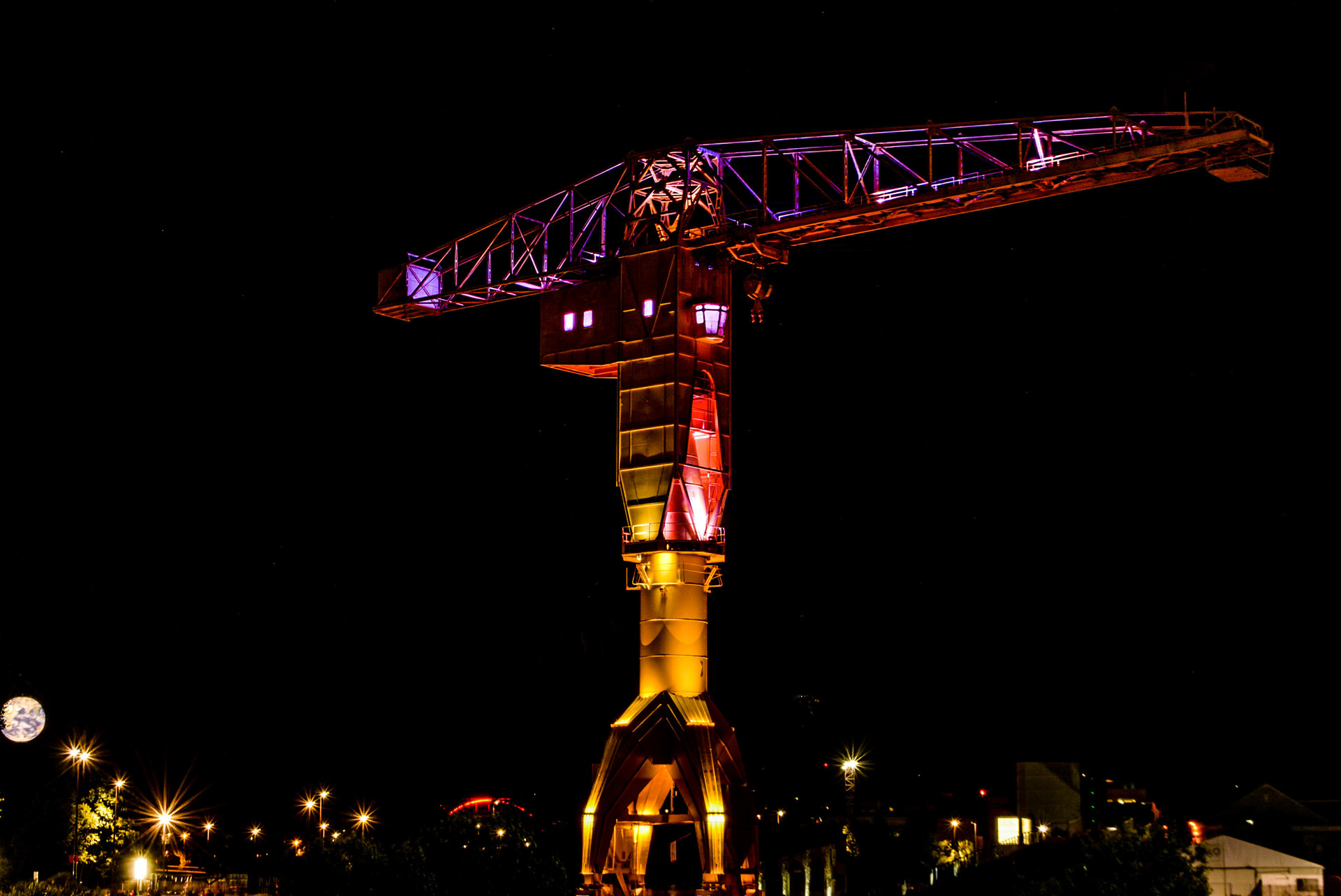 Grue Titan jaune