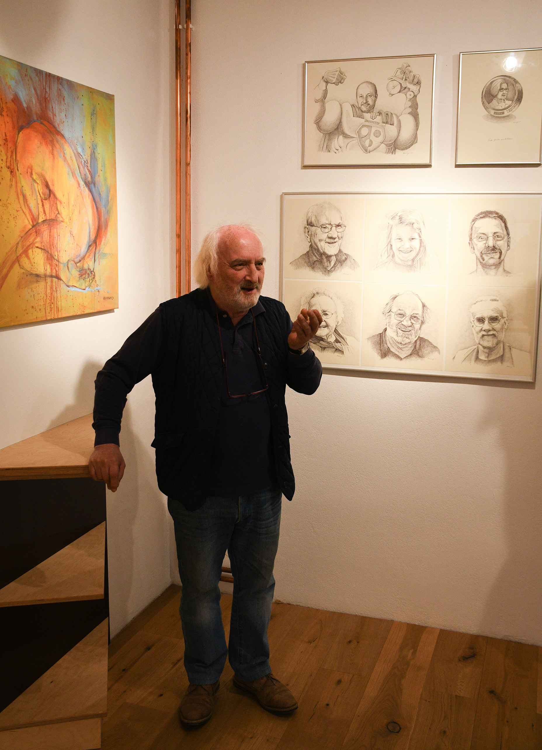 Der Meister erklärt sein Werk.