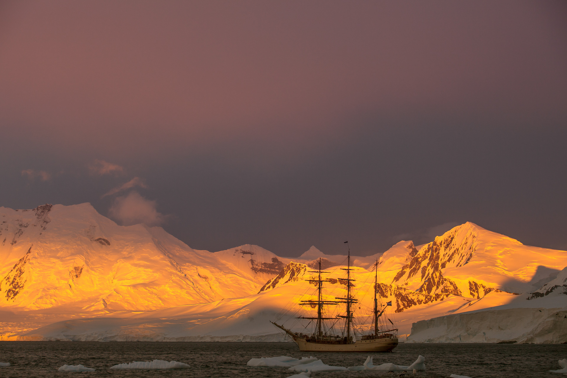 Bark Europa, Baía Dorian, Antártica