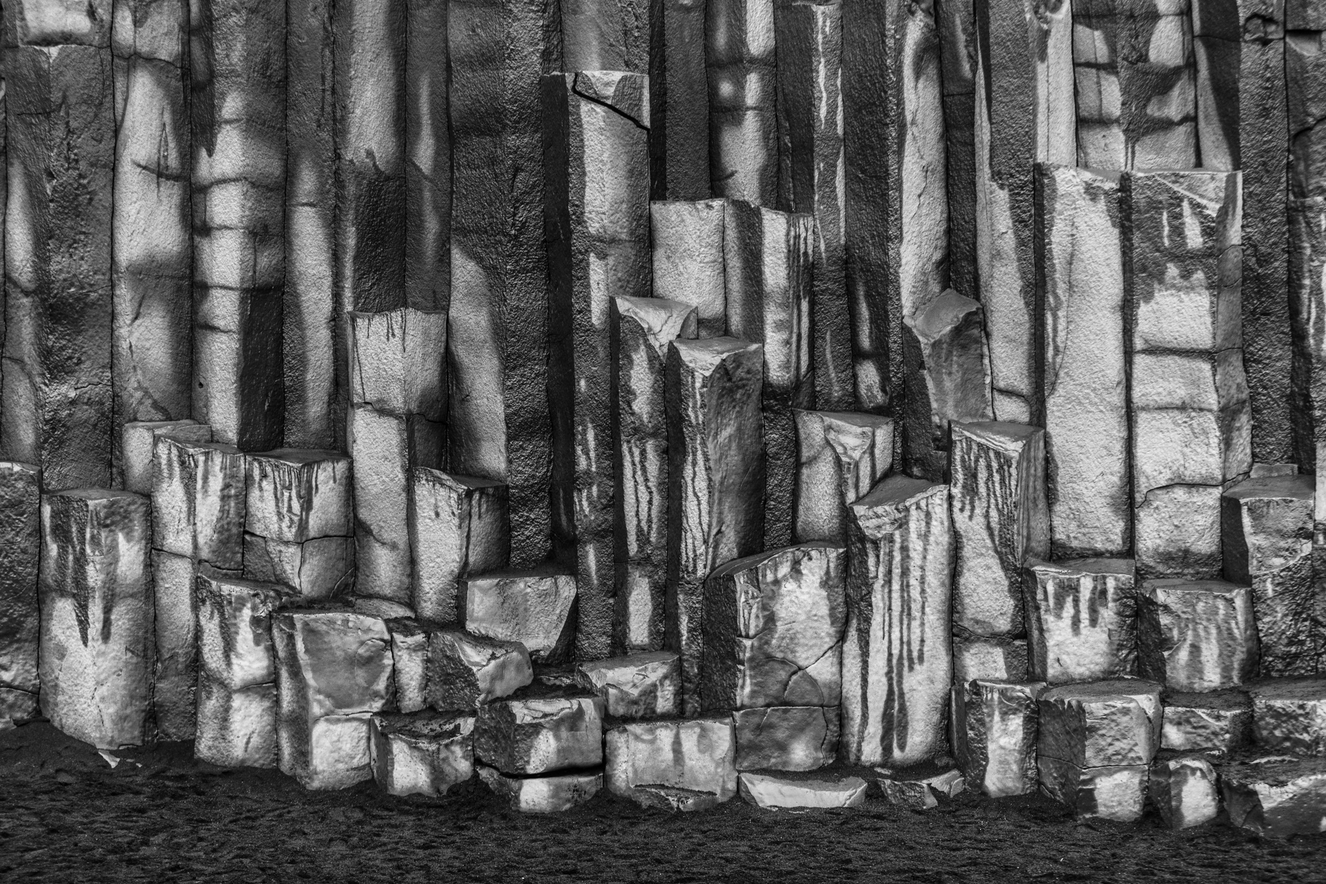 Colunas basálticas, Black sand beach, Islândia