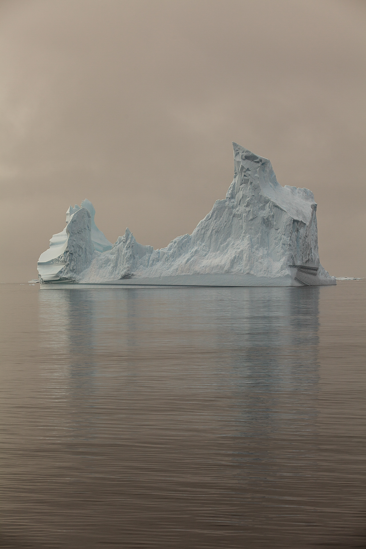 Iceberg mirror, Antártica