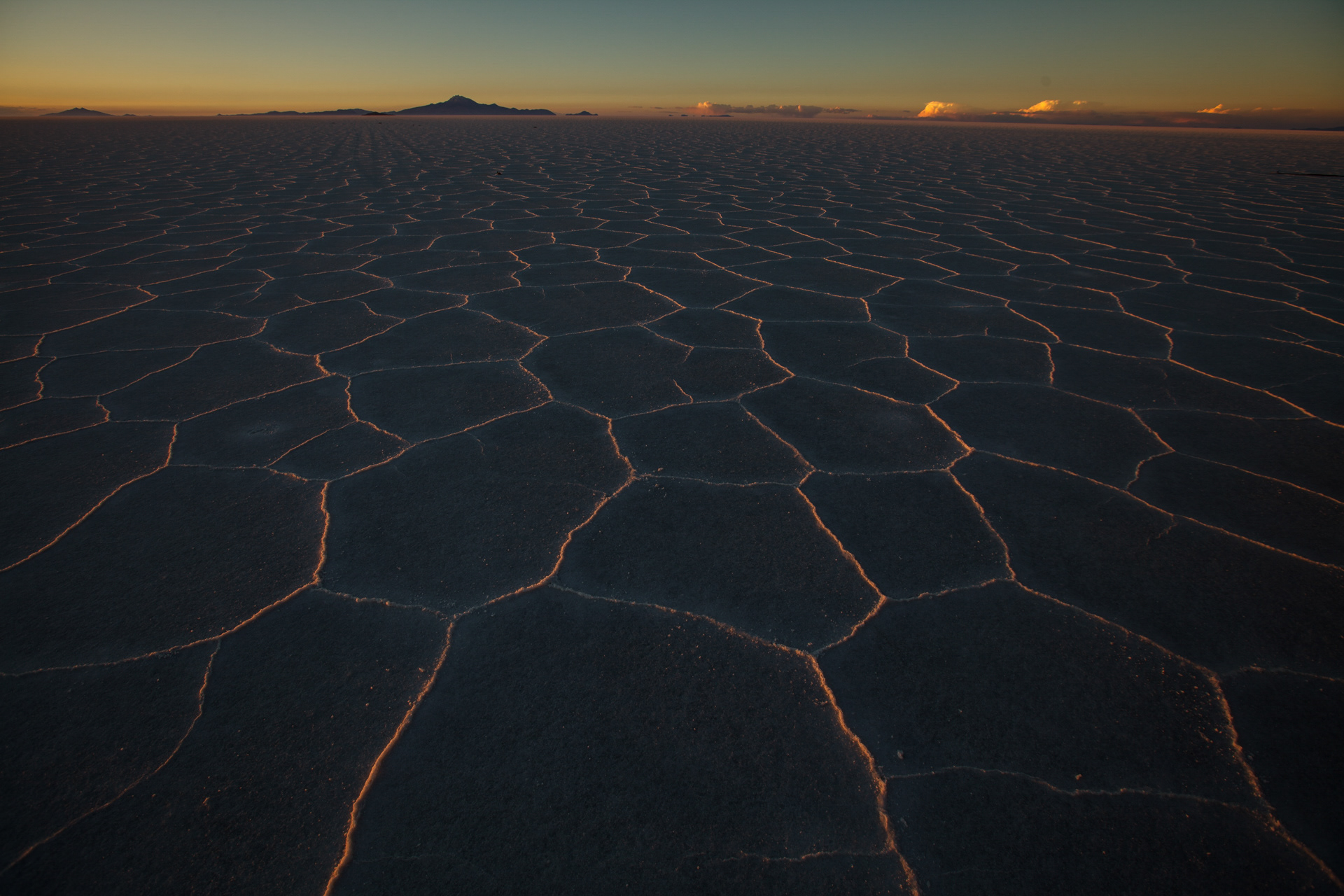 Linhas crepusculares, Salar de Uyuni, Brasil