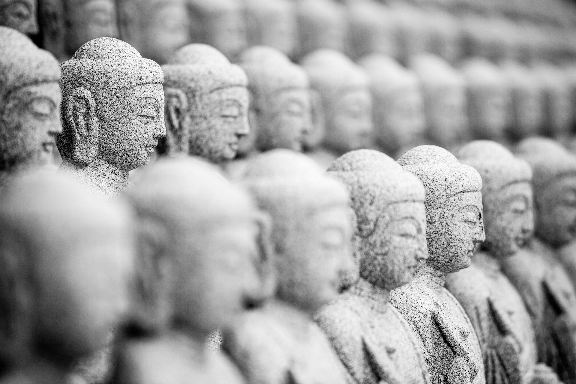 Os mil budas, Coreia do Sul