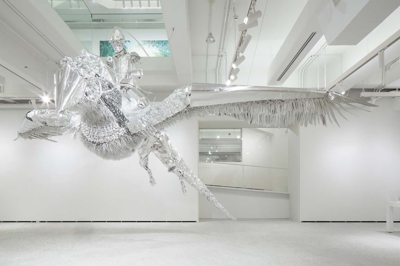 Title: Anonymous relatives-Archaeologist-, Material: Aluminium foil Size:600x550x300cm Year:2014