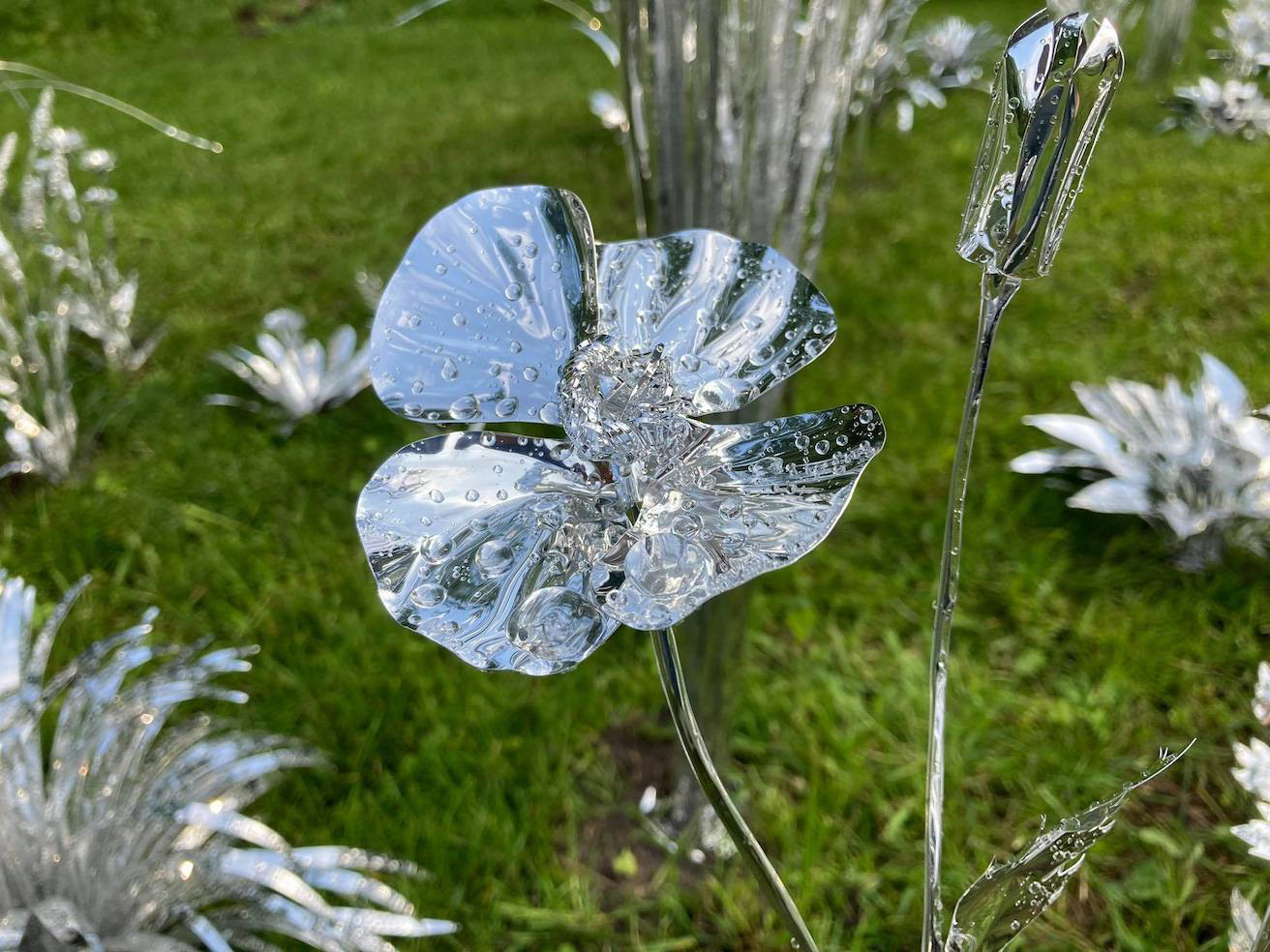 Title: The aluminum garden -structural studies of plants- mirror surface, Year:2020, Material: Aluminium Foil 0.2mm, Photo by T.Takeda