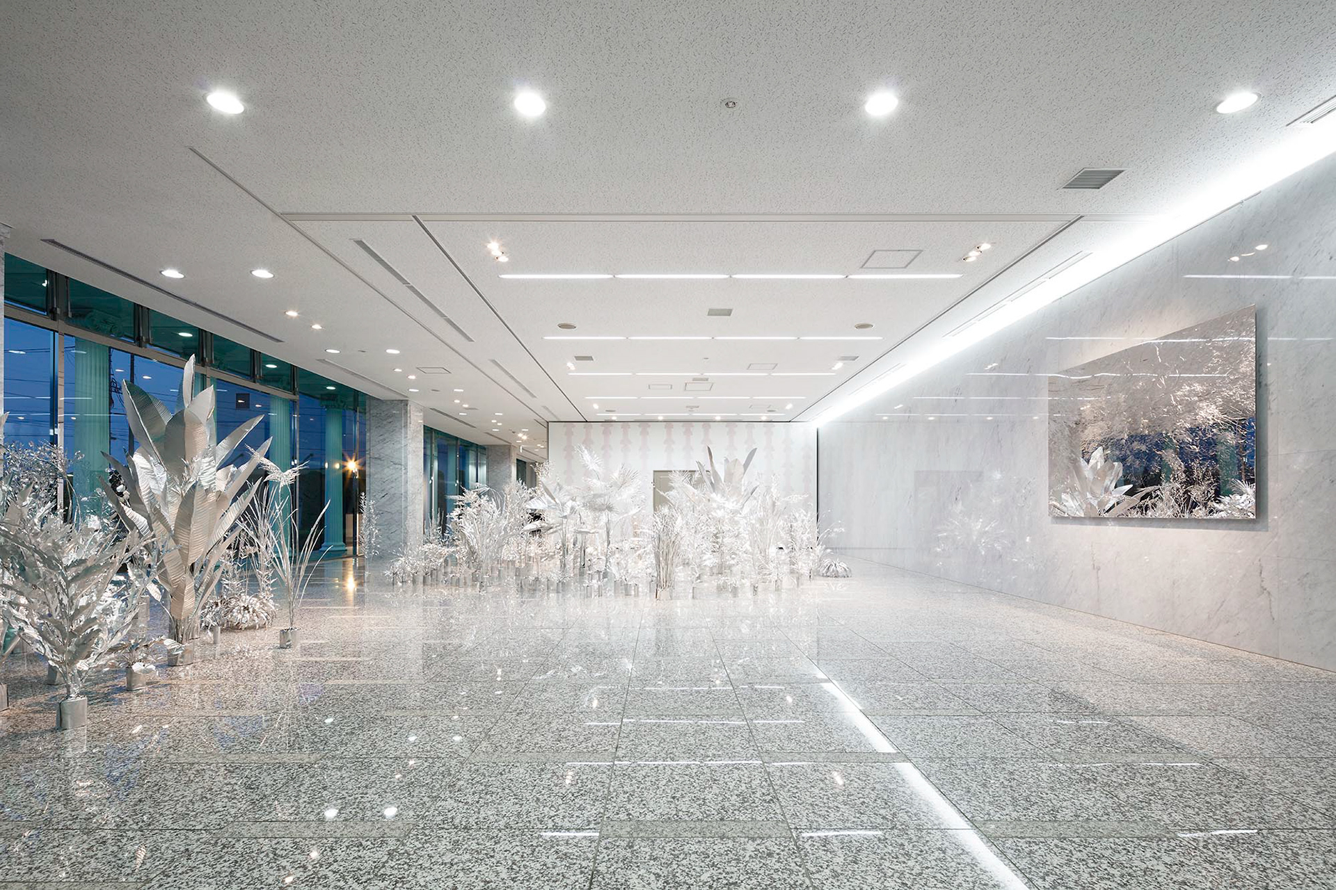 Title: The aluminum garden -structural studies of plants- Material: Aluminium Foil 0.2mm, Photo by Shinya Kigure