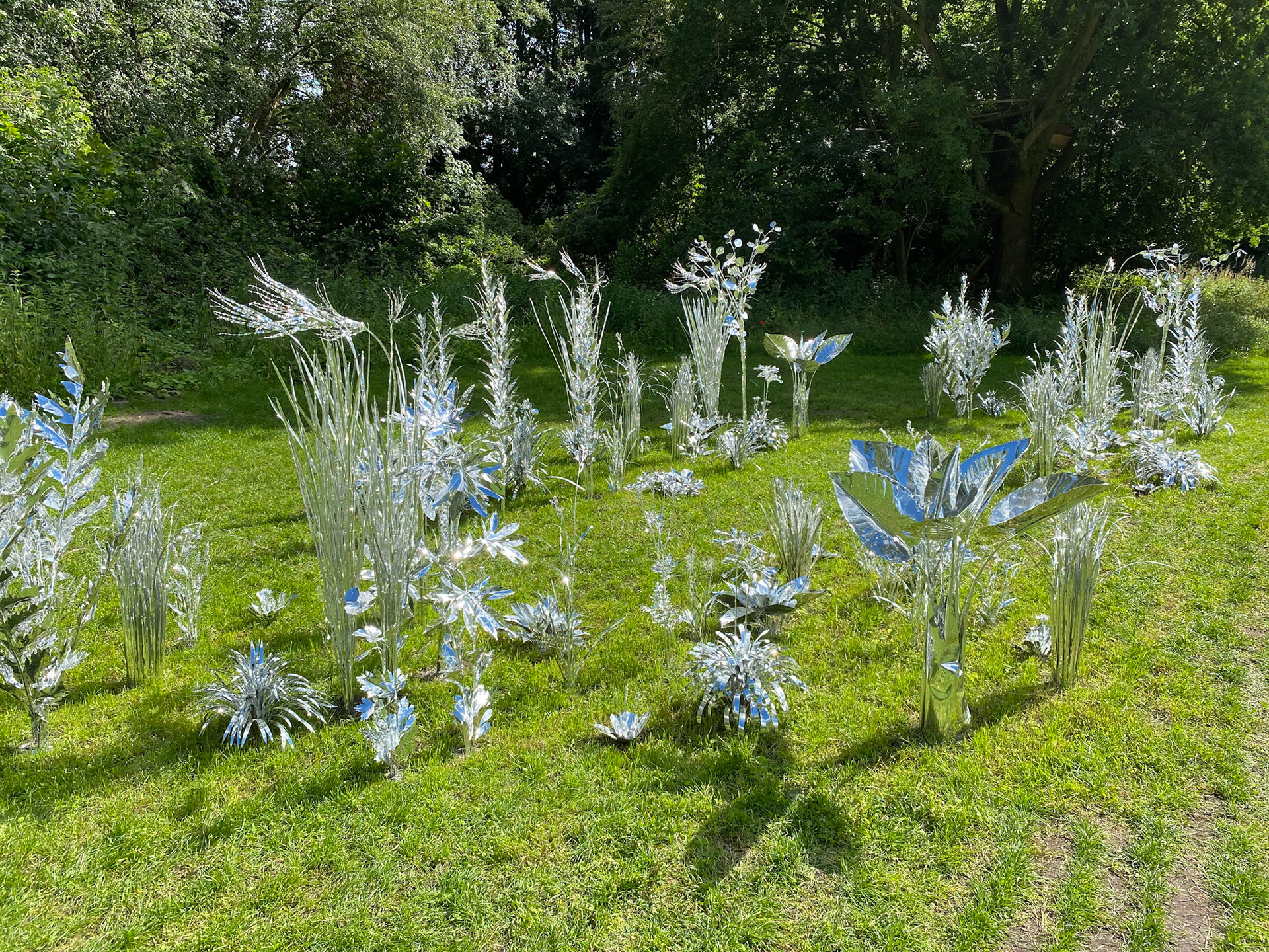 Title: The aluminum garden -structural studies of plants- mirror surface, Year:2020, Material: Aluminium Foil 0.2mm, Photo by S