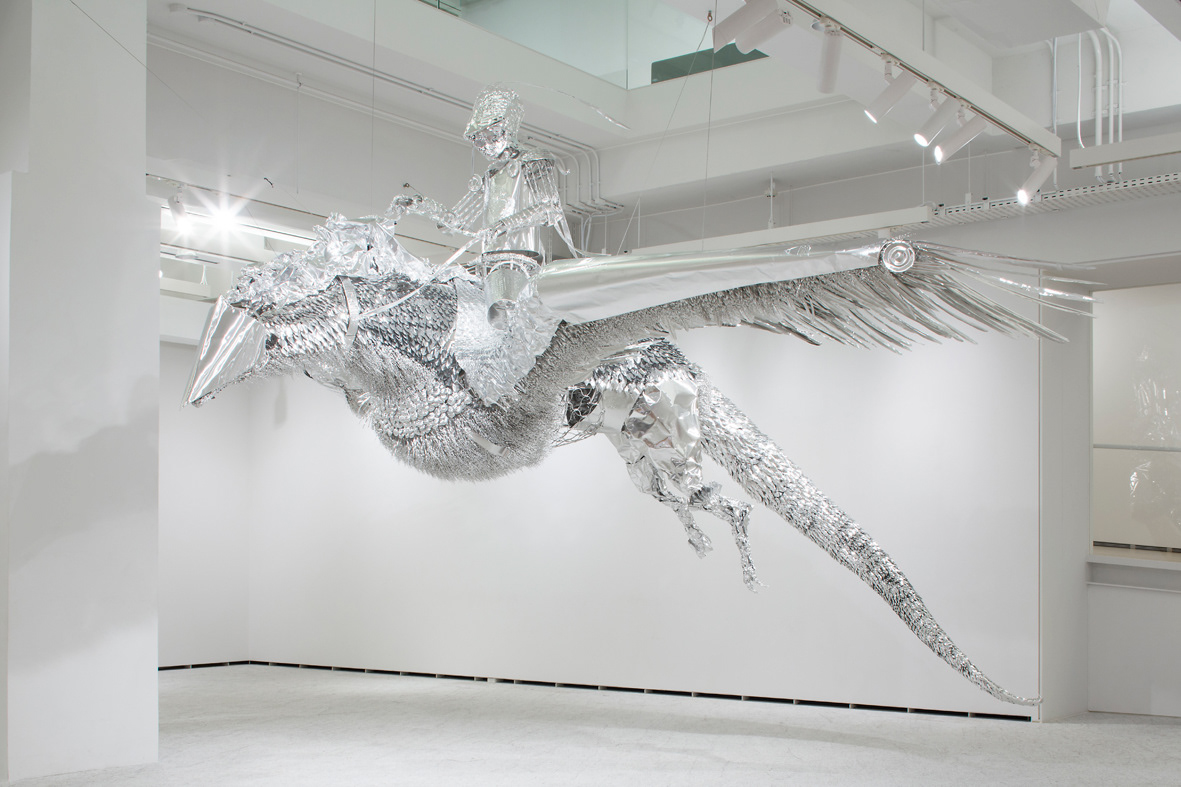 Title: Anonymous relatives-Archaeologist-, Material: Aluminium foil Size:600x550x300cm Year:2014