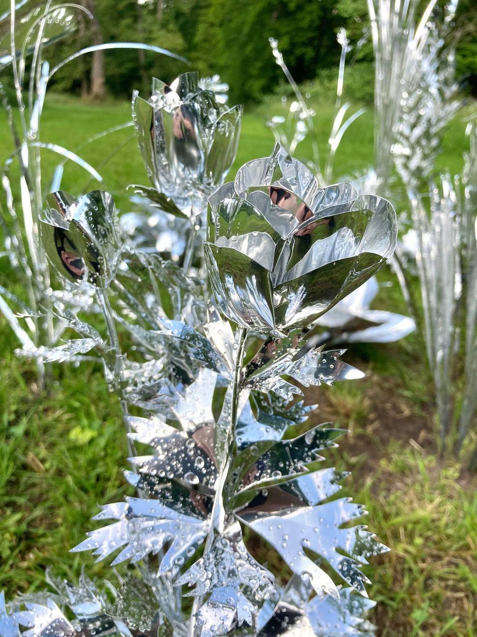 Title: The aluminum garden -structural studies of plants- mirror surface, Year:2020, Material: Aluminium Foil 0.2mm, Photo by Shinji Minegishi