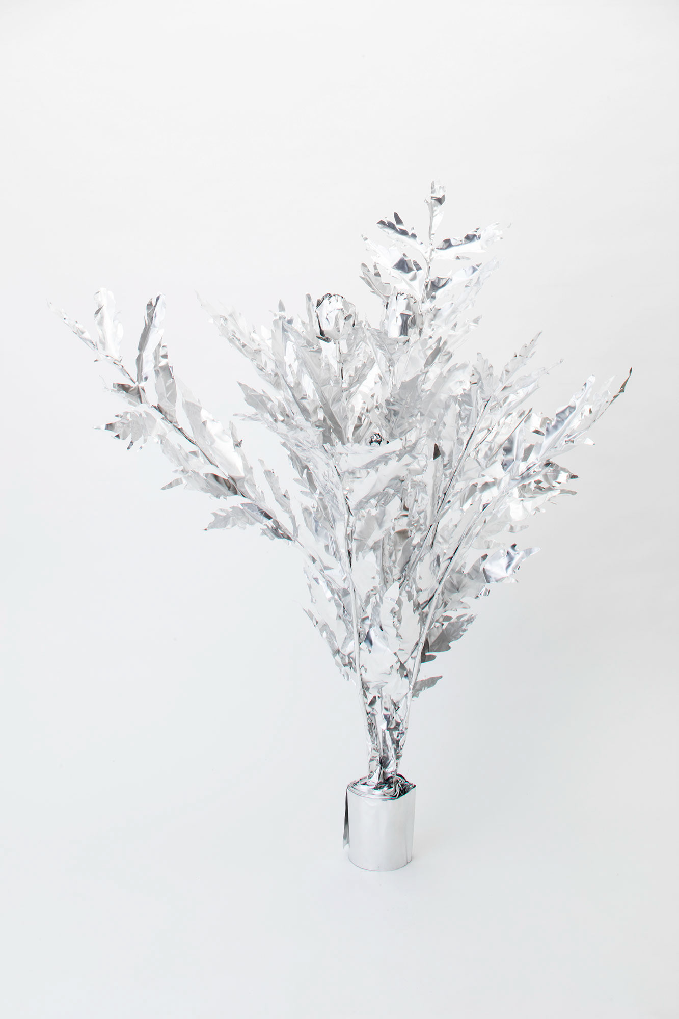 TITLE:  The Aluminium Garden -Structural Studies of Plant- Artichoke MATERIAL: Aluminium foil 0.2mm  Photo by Shinya Kigure