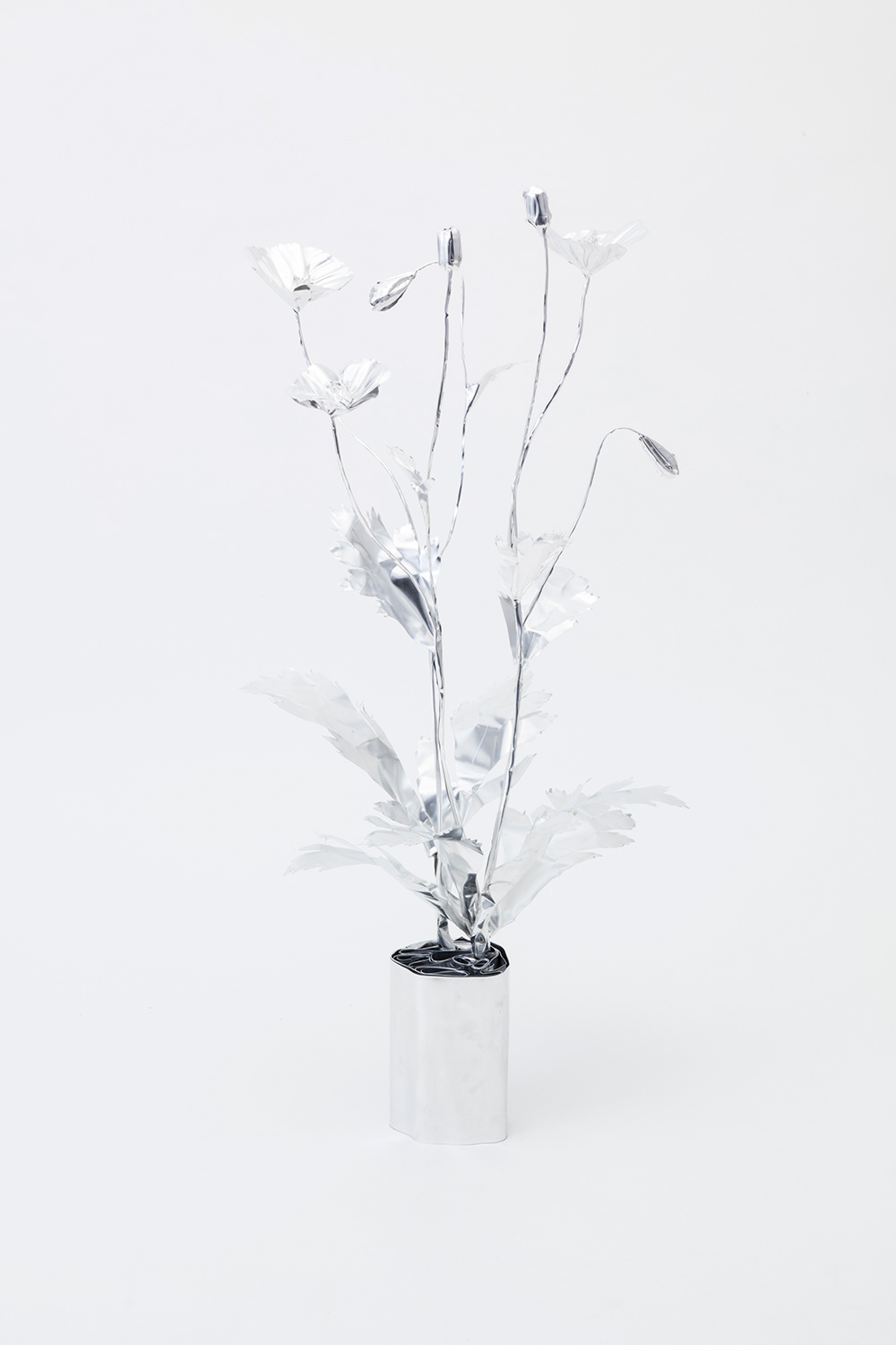TITLE:  The Aluminium Garden -Structural Studies of Plant- Poppy MATERIAL: Aluminium foil 0.2mm Photo by Shinya Kigure