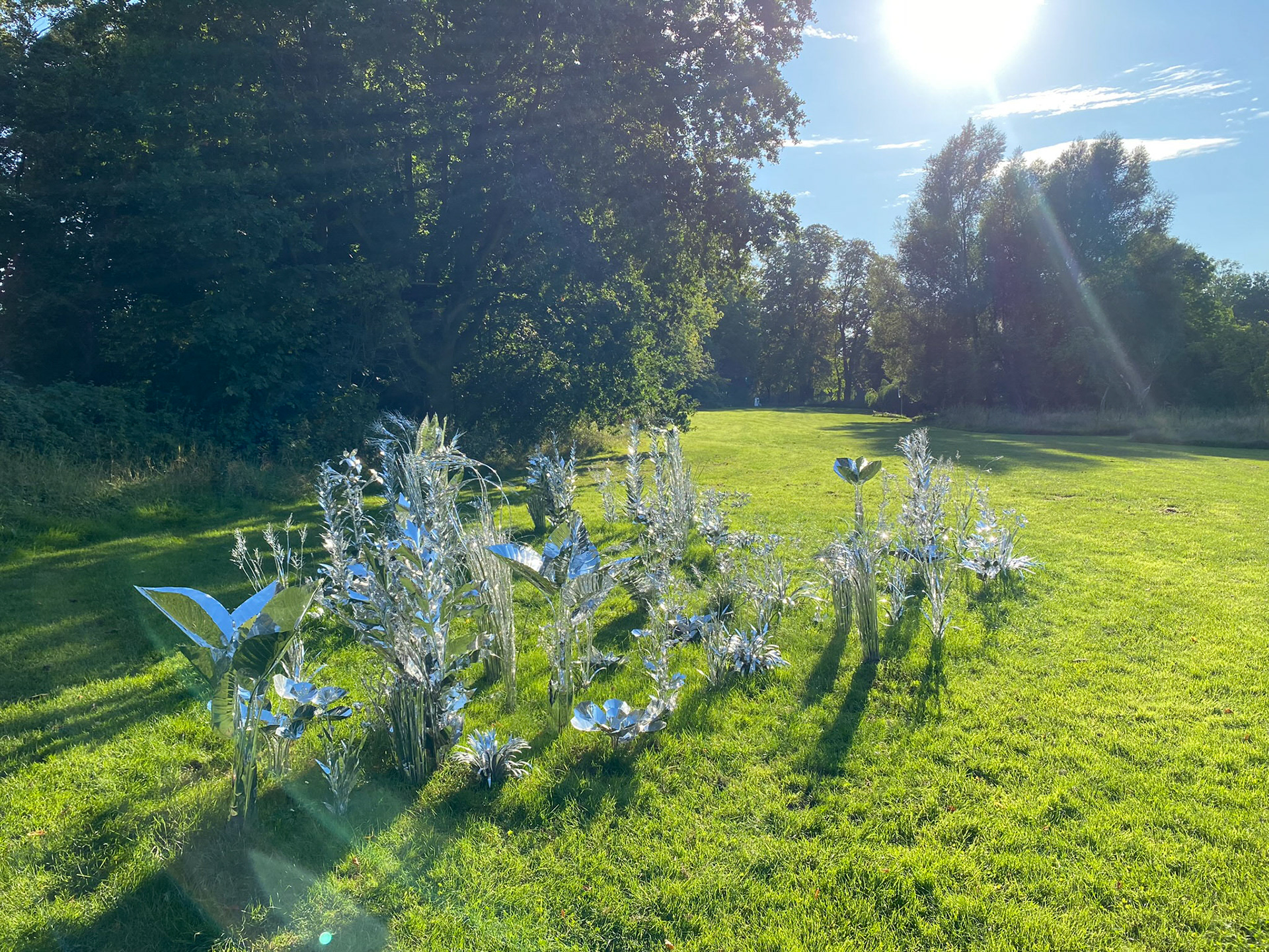 Title: The aluminum garden -structural studies of plants- mirror surface, Year:2023, Material: Aluminium Foil 0.2mm, Photo by T