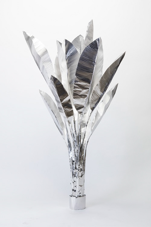 TITLE: The Aluminium Garden -Structural Studies of Plant- Banana Plants MATERIAL: Aluminium foil 0.2mm ◻️3000EUR(+TAX) Size: 180-220(h)x70x70cm