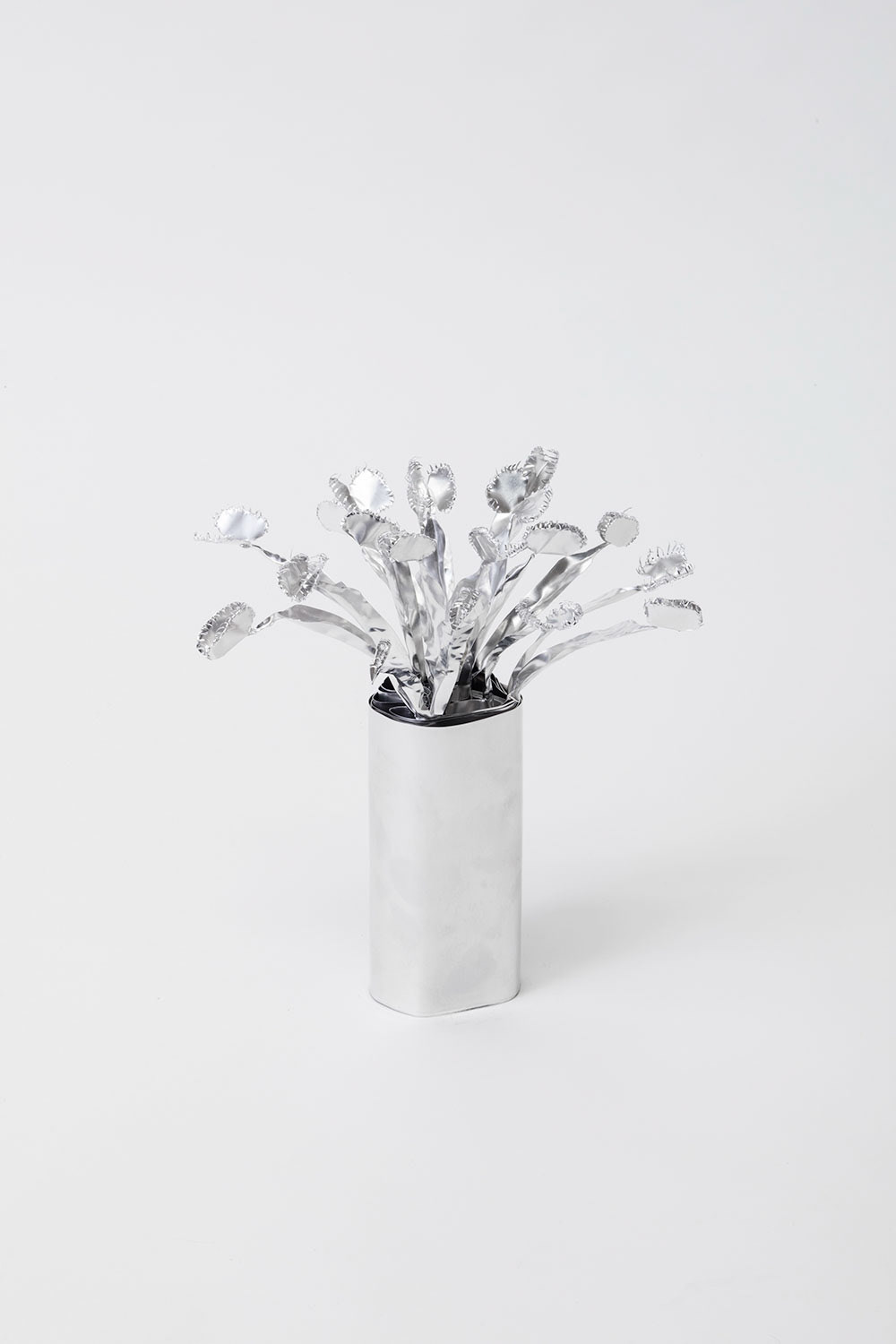 TITLE:  The Aluminium Garden -Structural Studies of Plant- Venus Fly Trap MATERIAL: Aluminium foil 0.2mm  Photo by Shinya Kigure