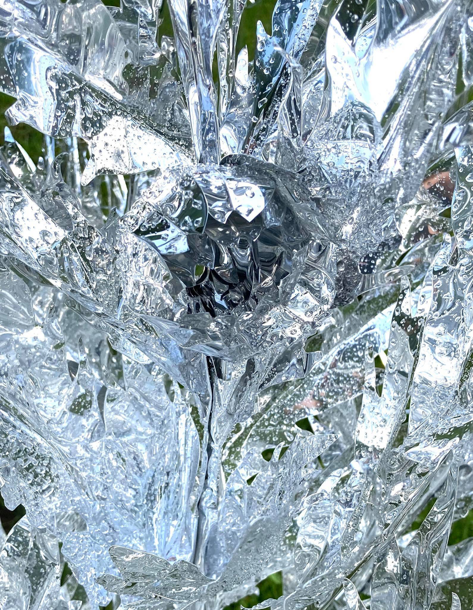 Title: The aluminum garden -structural studies of plants- mirror surface, Year:2020, Material: Aluminium Foil 0.2mm, Photo by T.Takeda