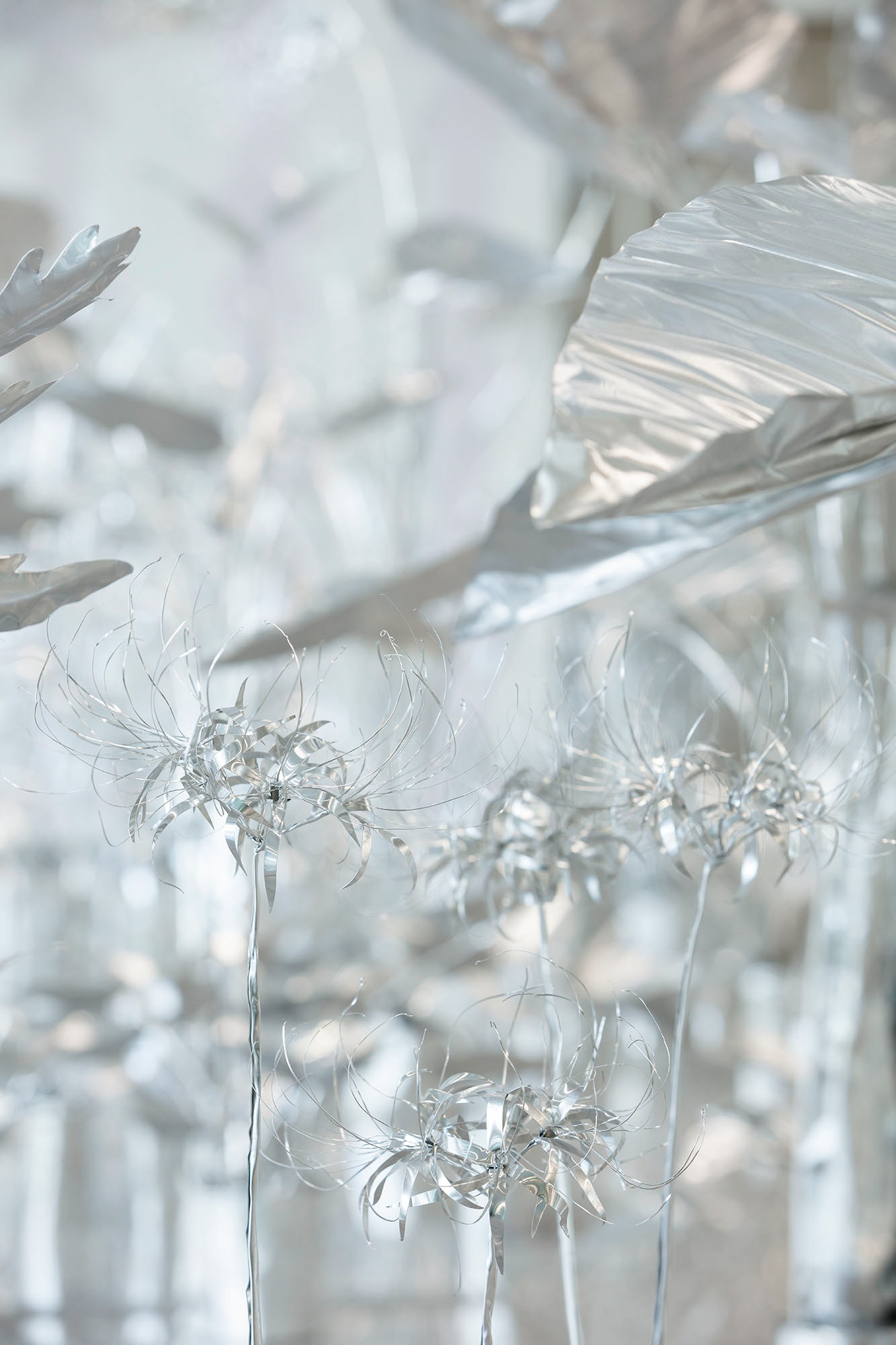 Title: The aluminum garden -structural studies of plants- Material: Aluminium Foil 0.2mm, Photo by Shinya Kigure