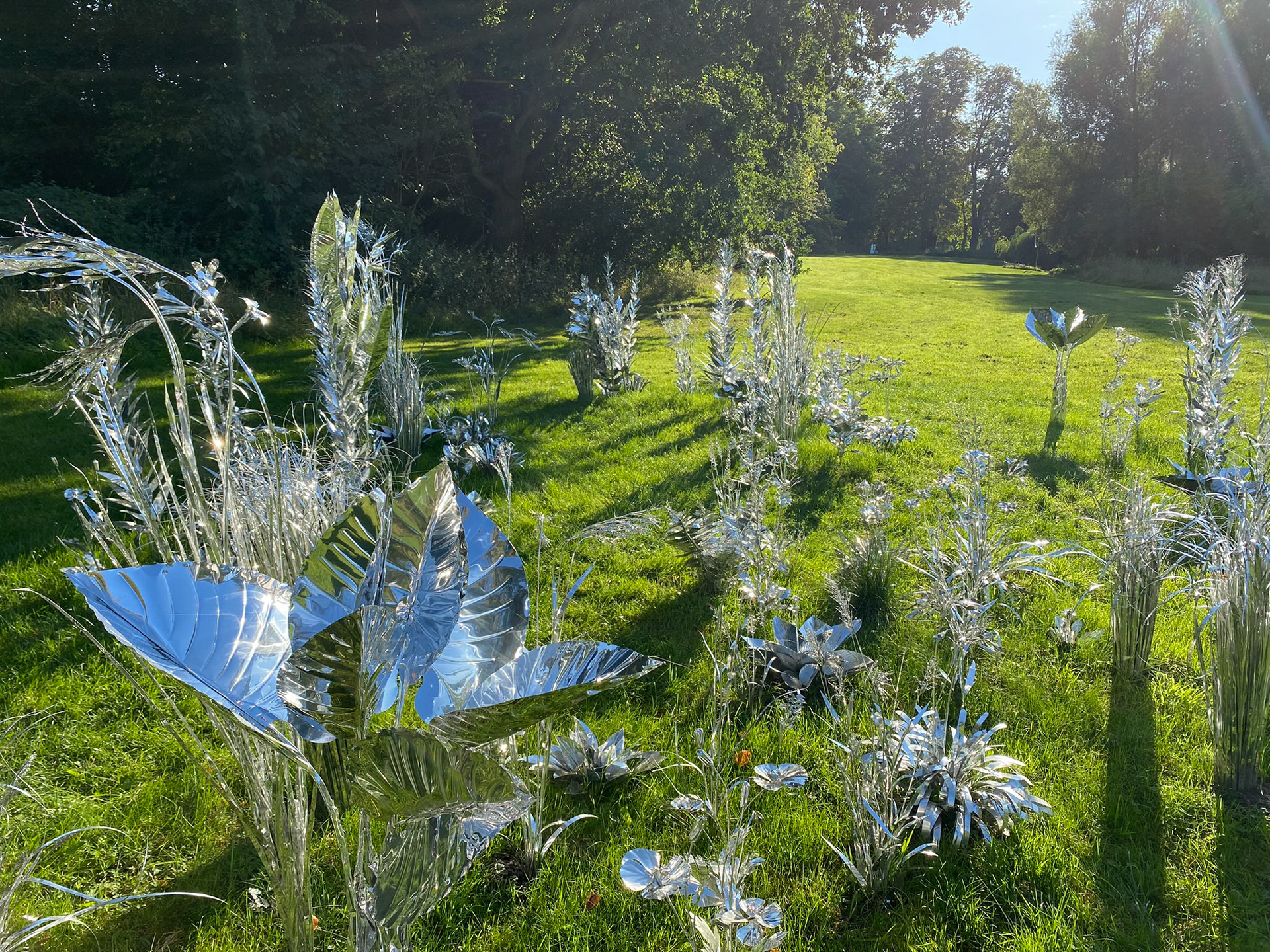 Title: The aluminum garden -structural studies of plants- mirror surface, Year:2023, Material: Aluminium Foil 0.2mm, Photo by T