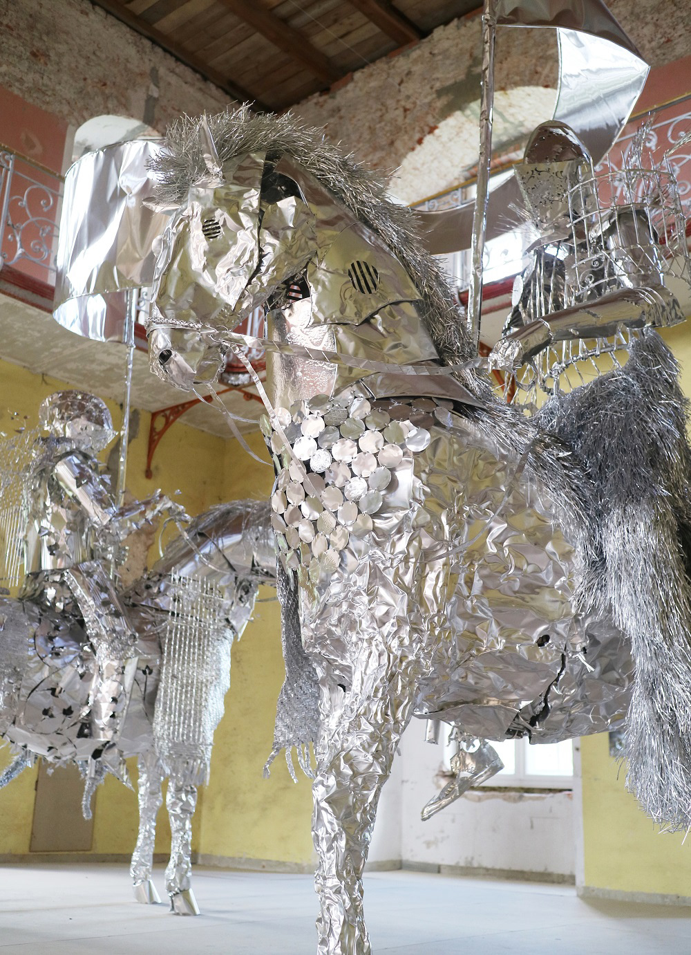 Right- Title: Anonymous relatives -stripe- Year : 2013 Material : Aluminum foil 0.2mm 0.02mm Size": 280 x 120 x 330(h) cm