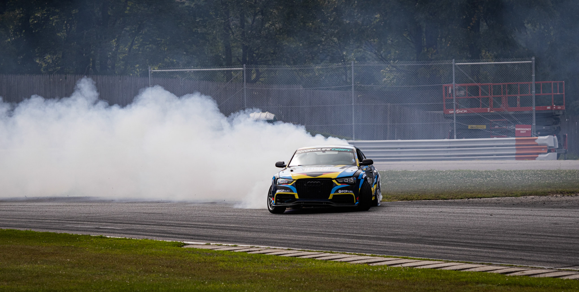 Canon EF 70-200mm f/4l IS USM - 1/1250s - f/4.0 - ISO 320