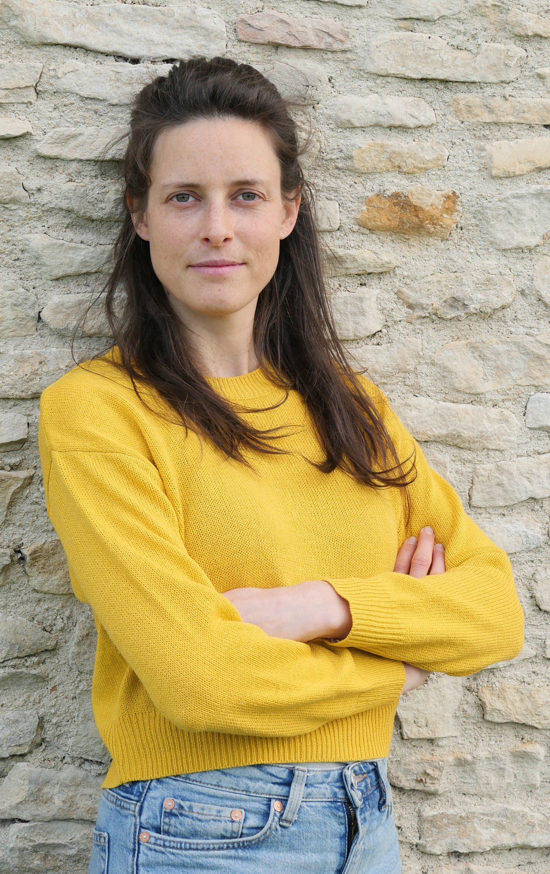 Portrait von Celia John