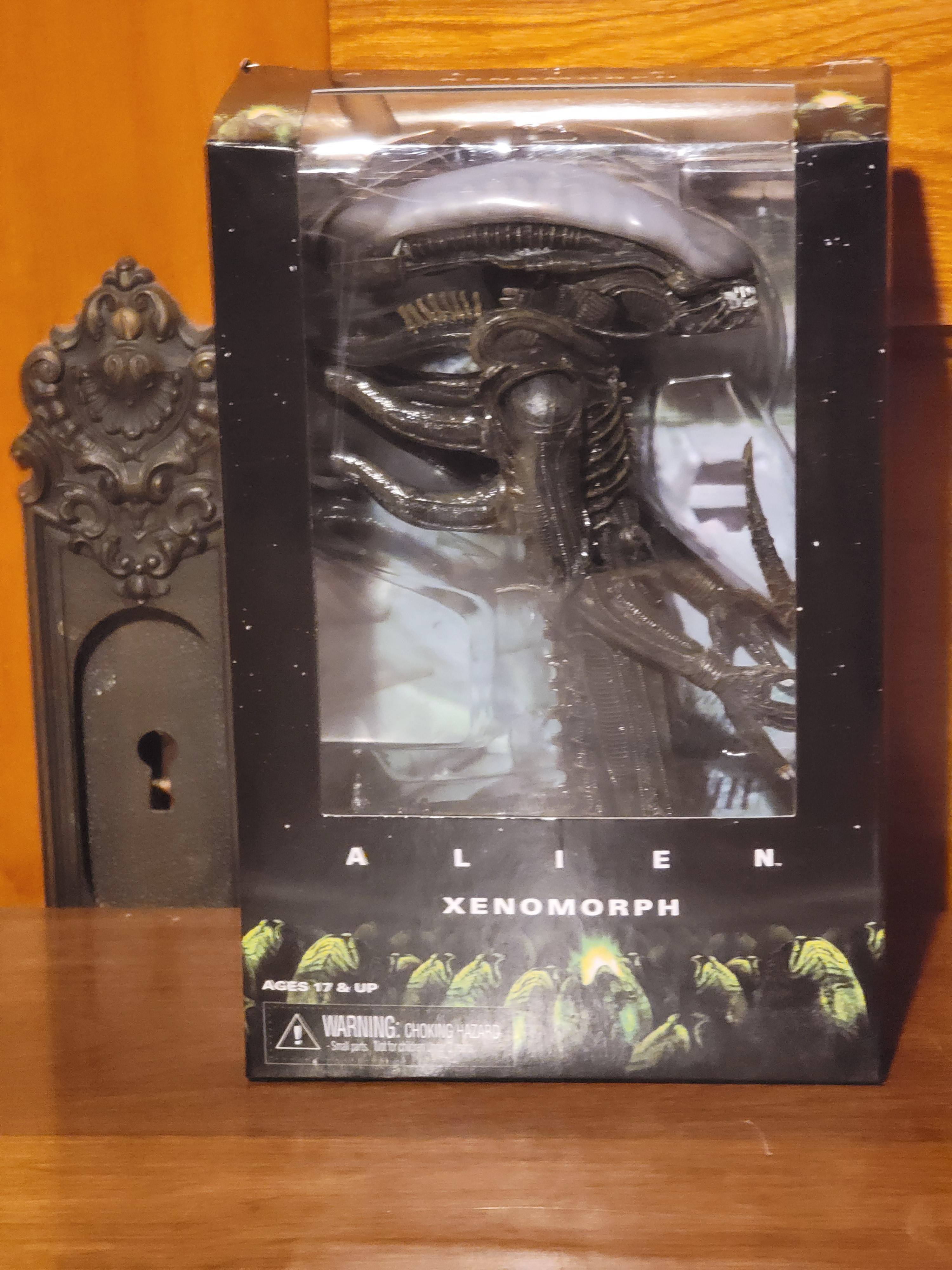 87: NECA Alien xenomorph Bigchap Walmart edition