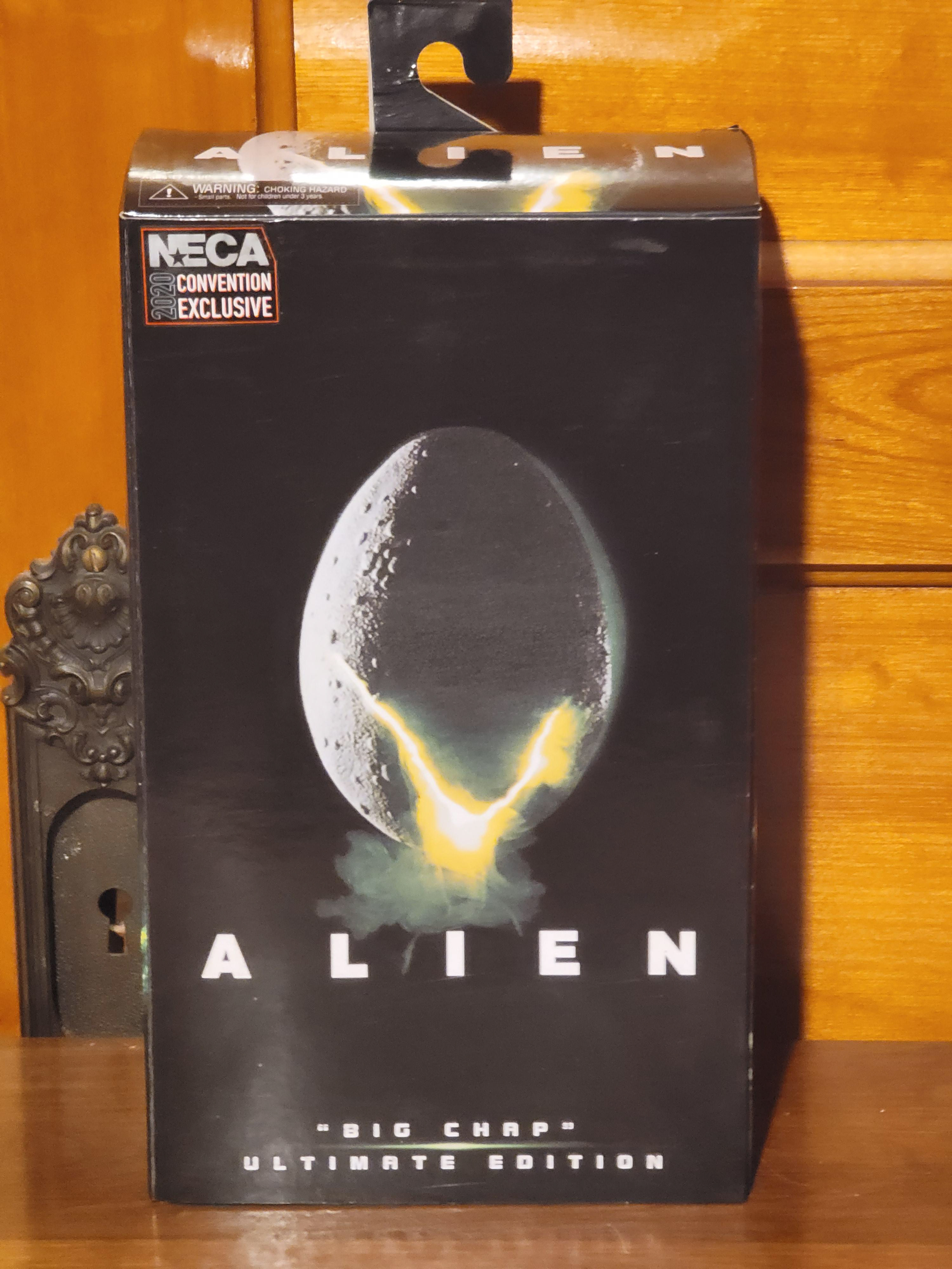 85: NECA 2020 Convention exclusive glow in the dark Bigchap 