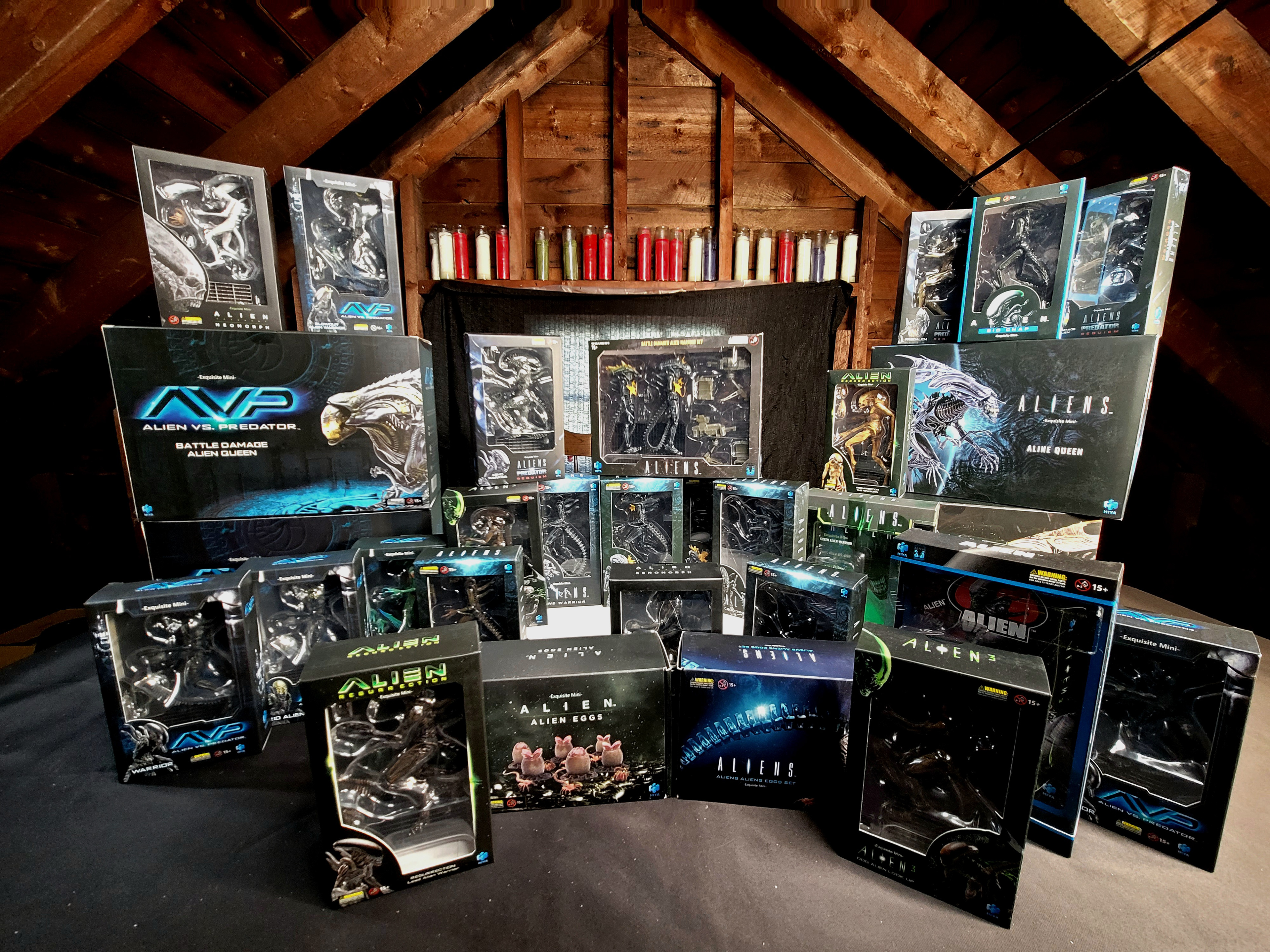104 - 130: Hiya complete Alien collection plus extras