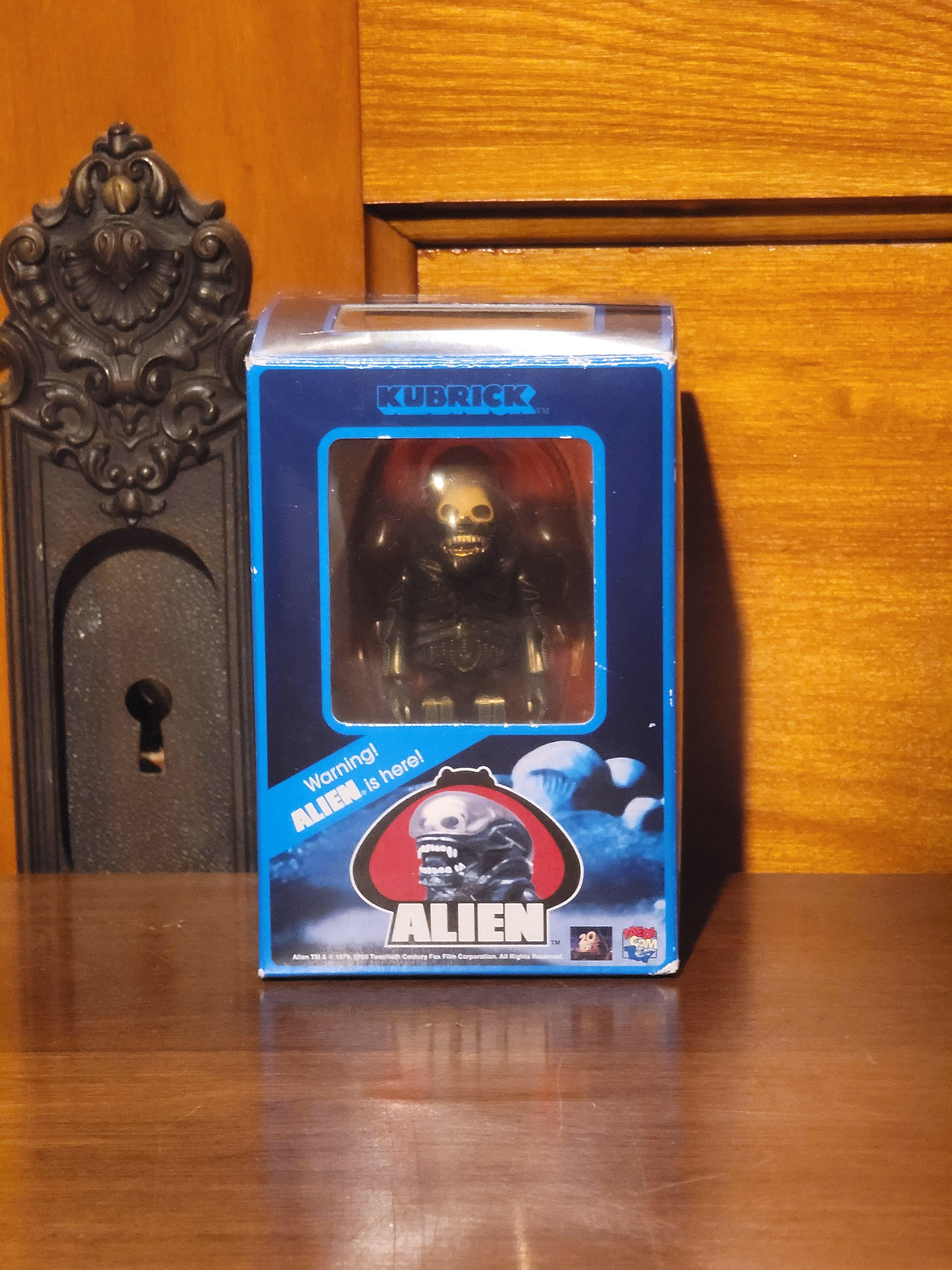 54: Medicom Kubrick Summer Exclusive Alien limited to 2006 pieces