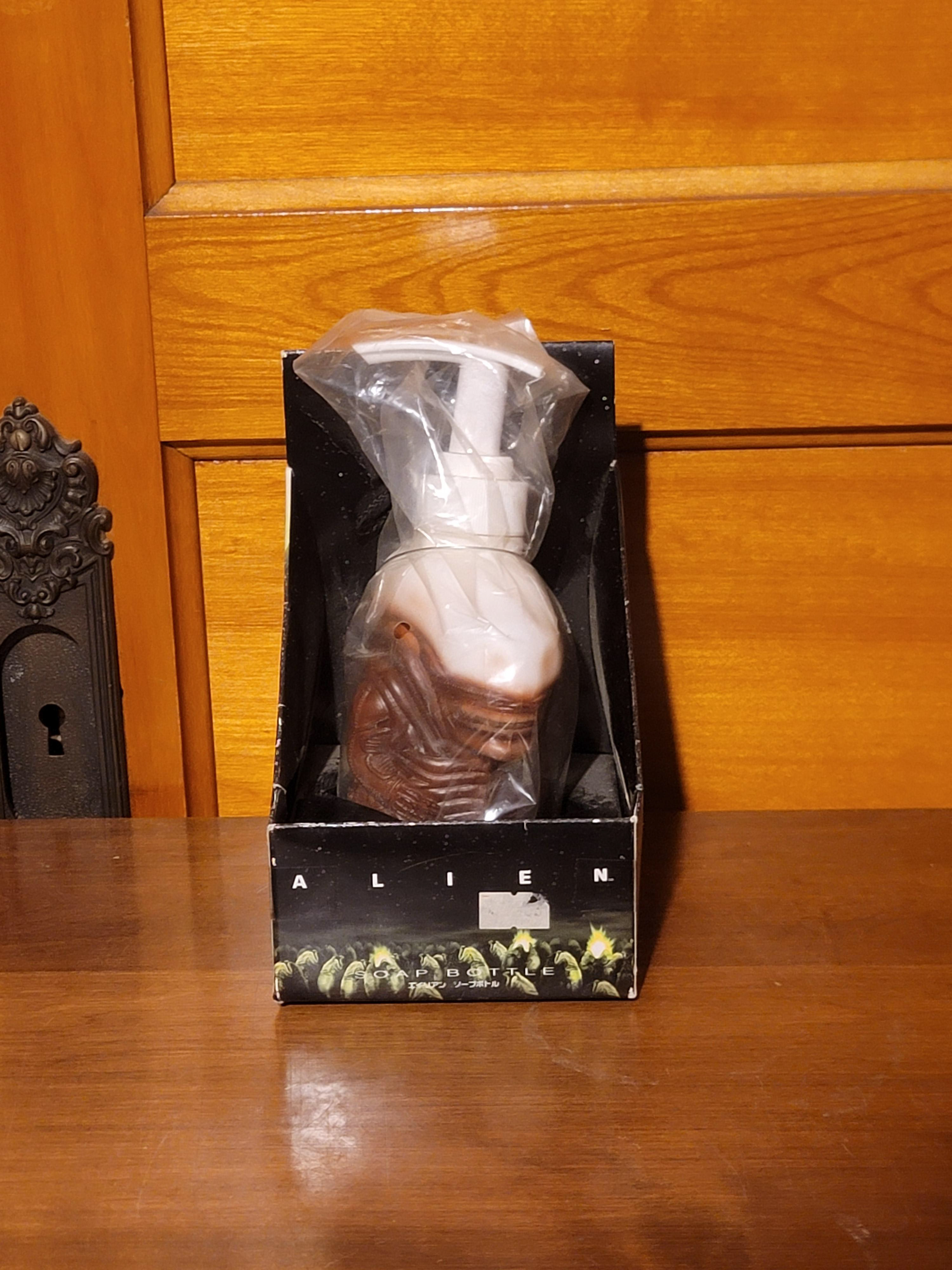 20: Sega Japan Sega Prize! Alien soap dispenser brown (none on the US market short periodically in Japan for up to $100 a piece) make an offer for individual or the set