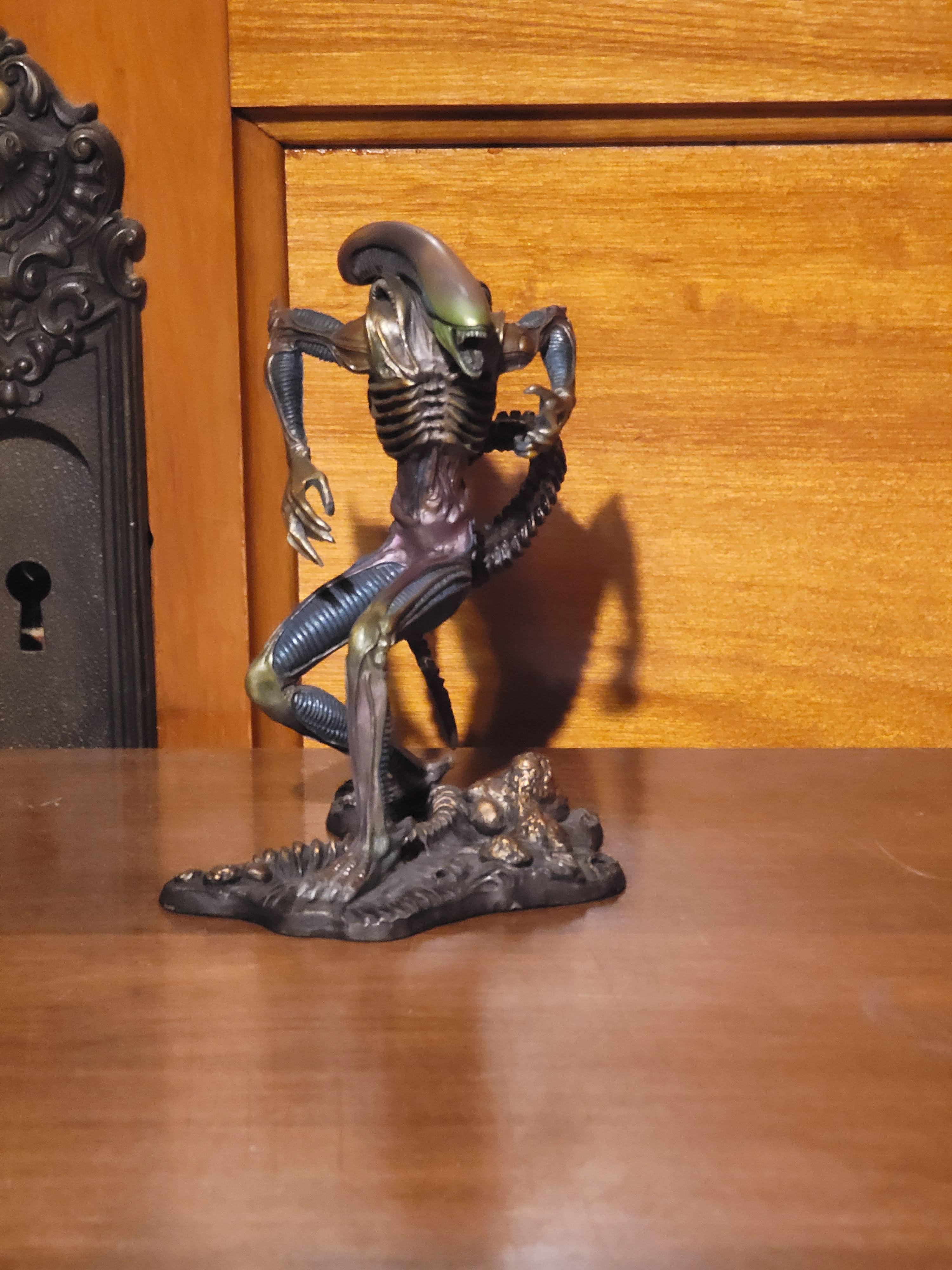 66: Franklin mint pewter Alien (no weighted base, just alien)