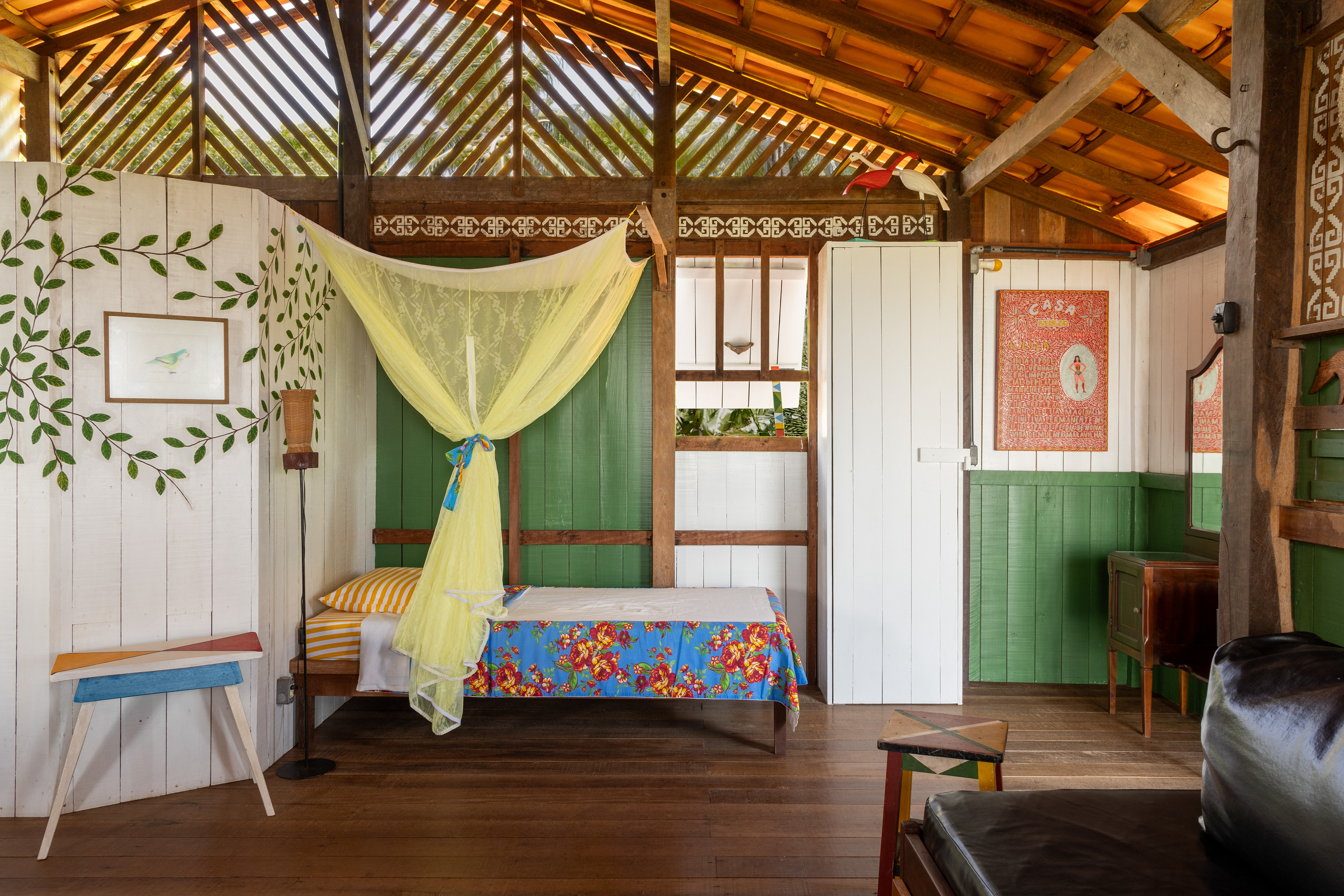 2025 - Leila Viegas - All rights reserved